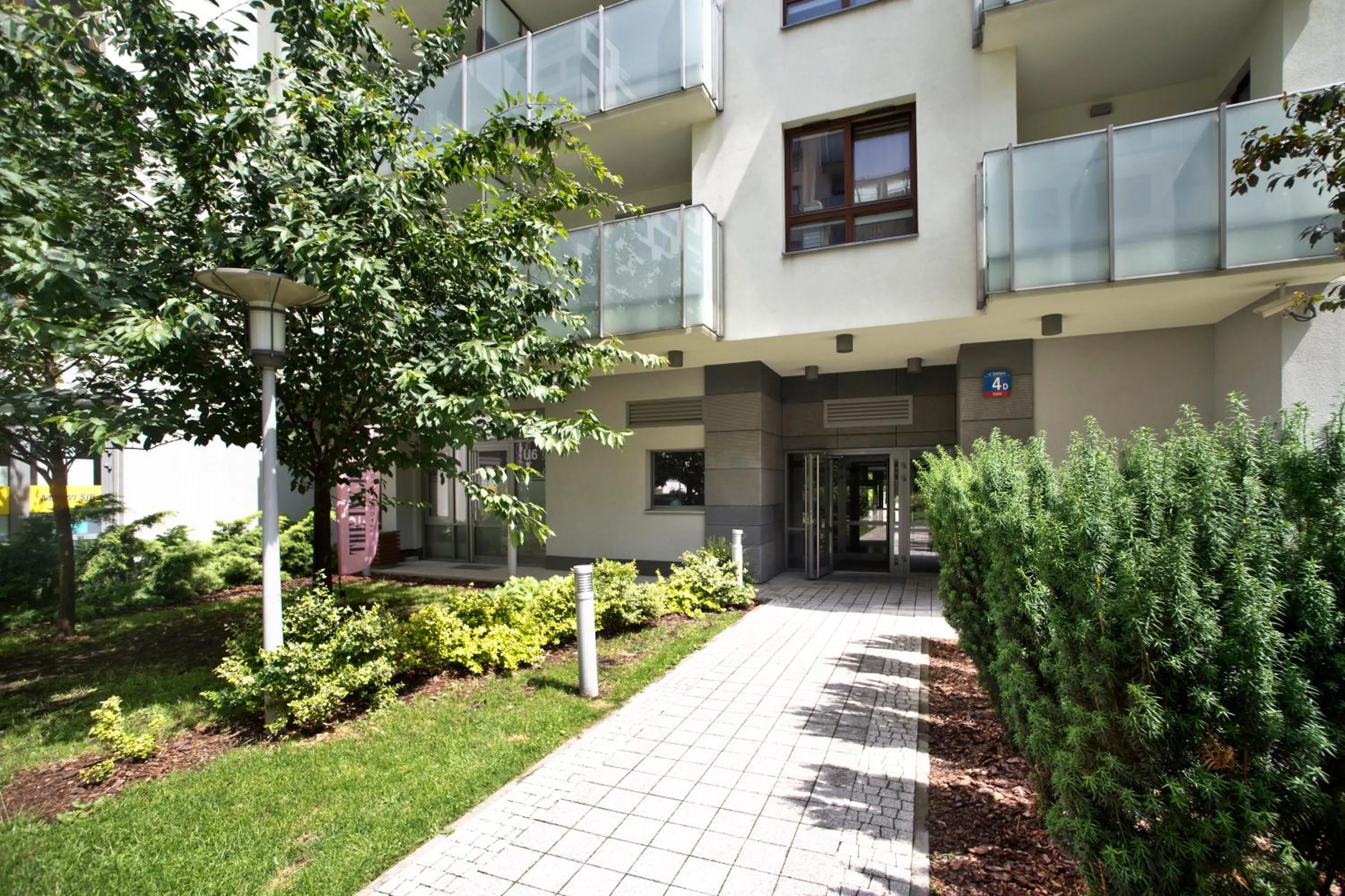 Property building in P&O Giełdowa Serviced Apartments