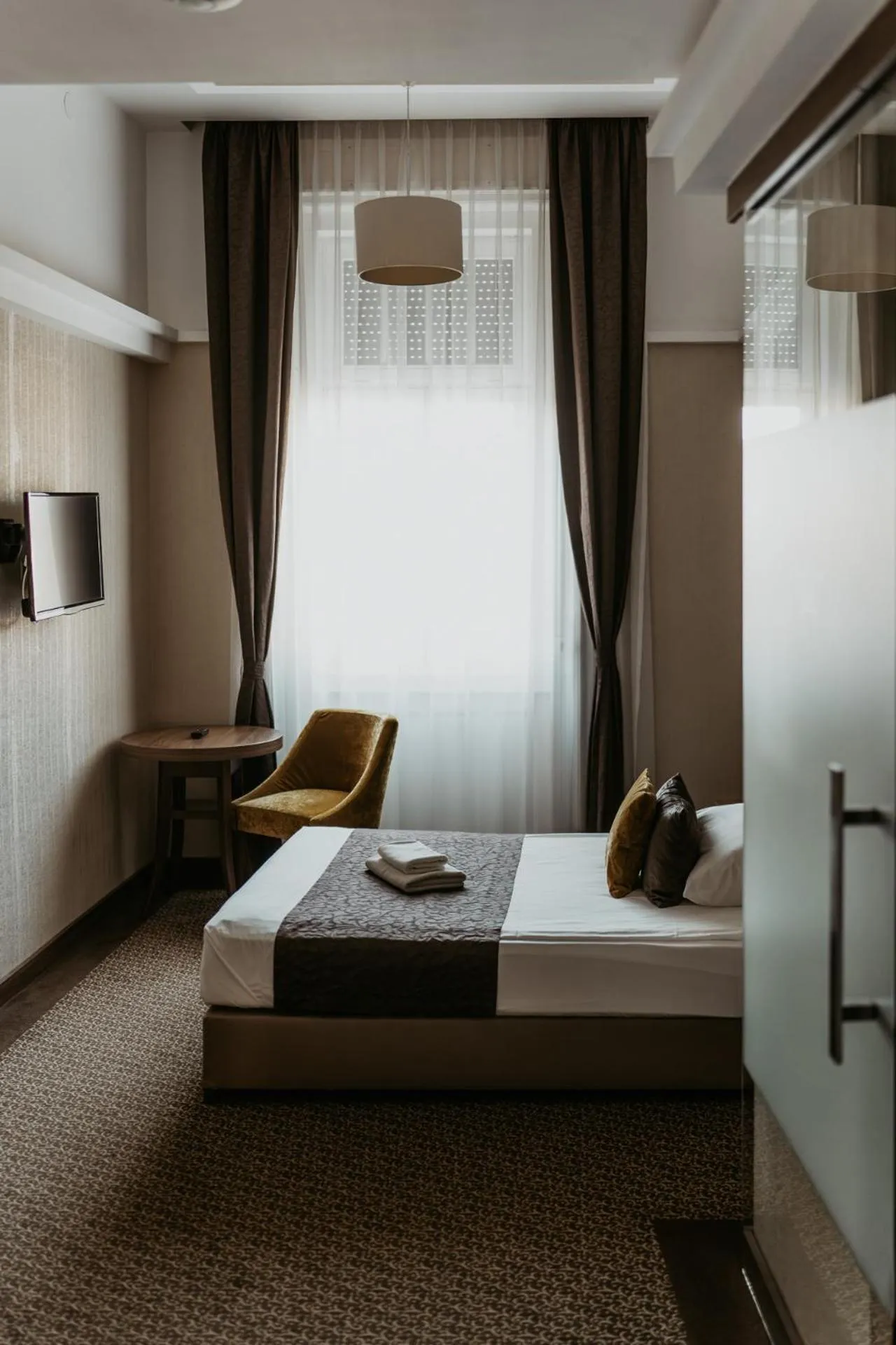 Photo of the whole room, Bed in Duna Wellness Hotel