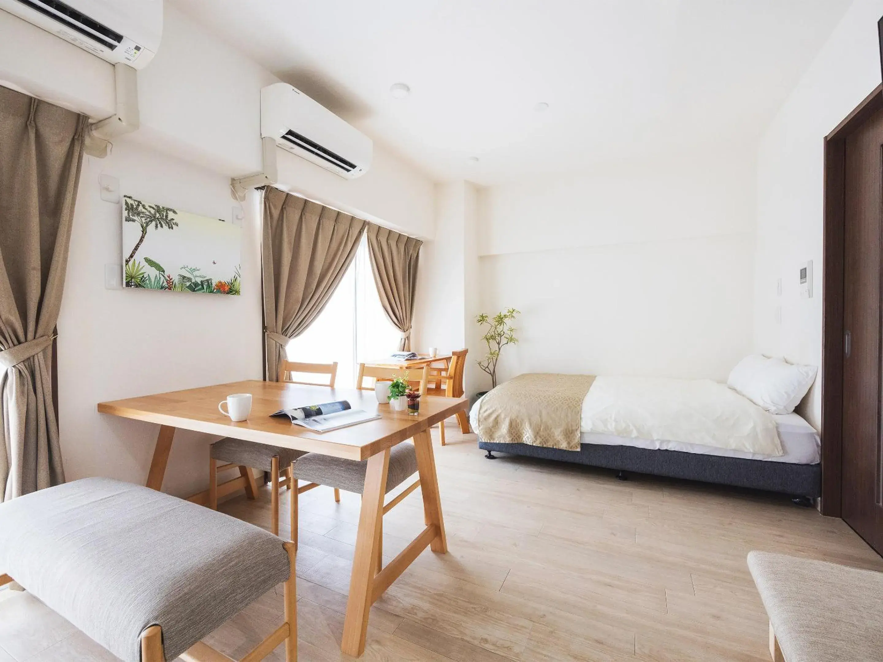 Photo of the whole room, Bed in Comfort Plus Photo of the whole room, Bed in Comfort Plus