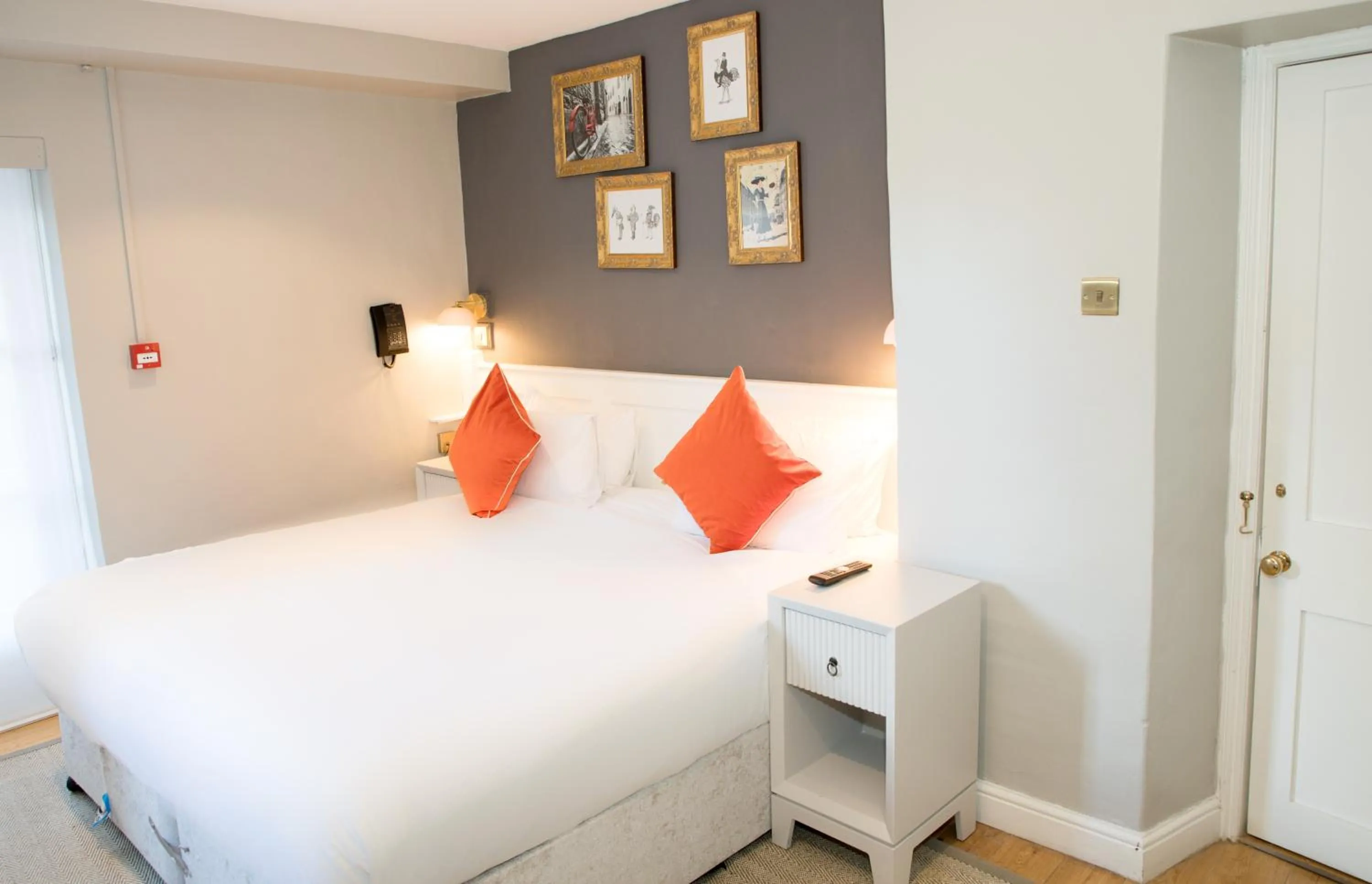 Bed in Henrietta House, a member of Radisson Individuals