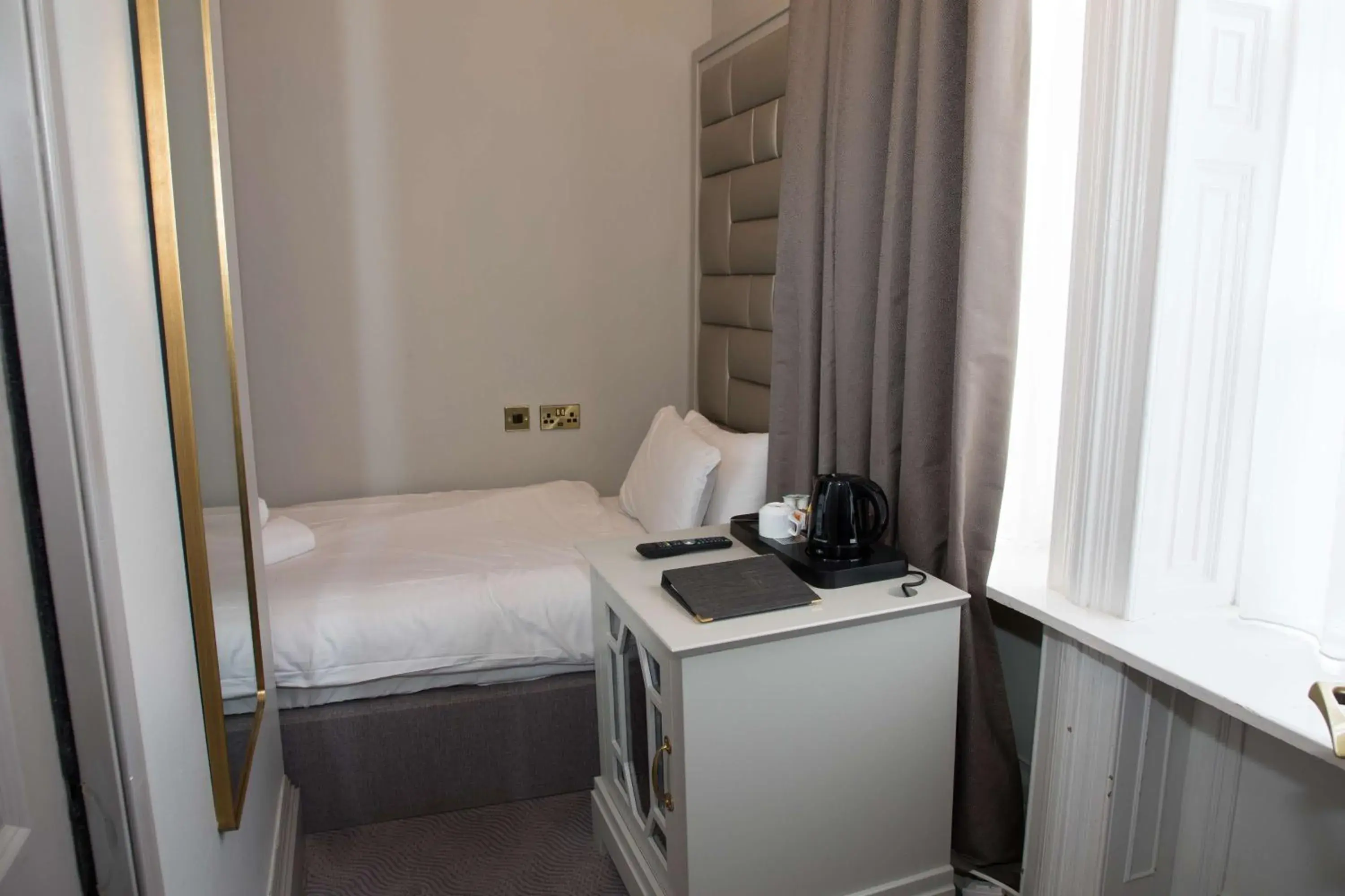 Bedroom, Bed in Henrietta House, a member of Radisson Individuals Bedroom, Bed in Henrietta House, a member of Radisson Individuals