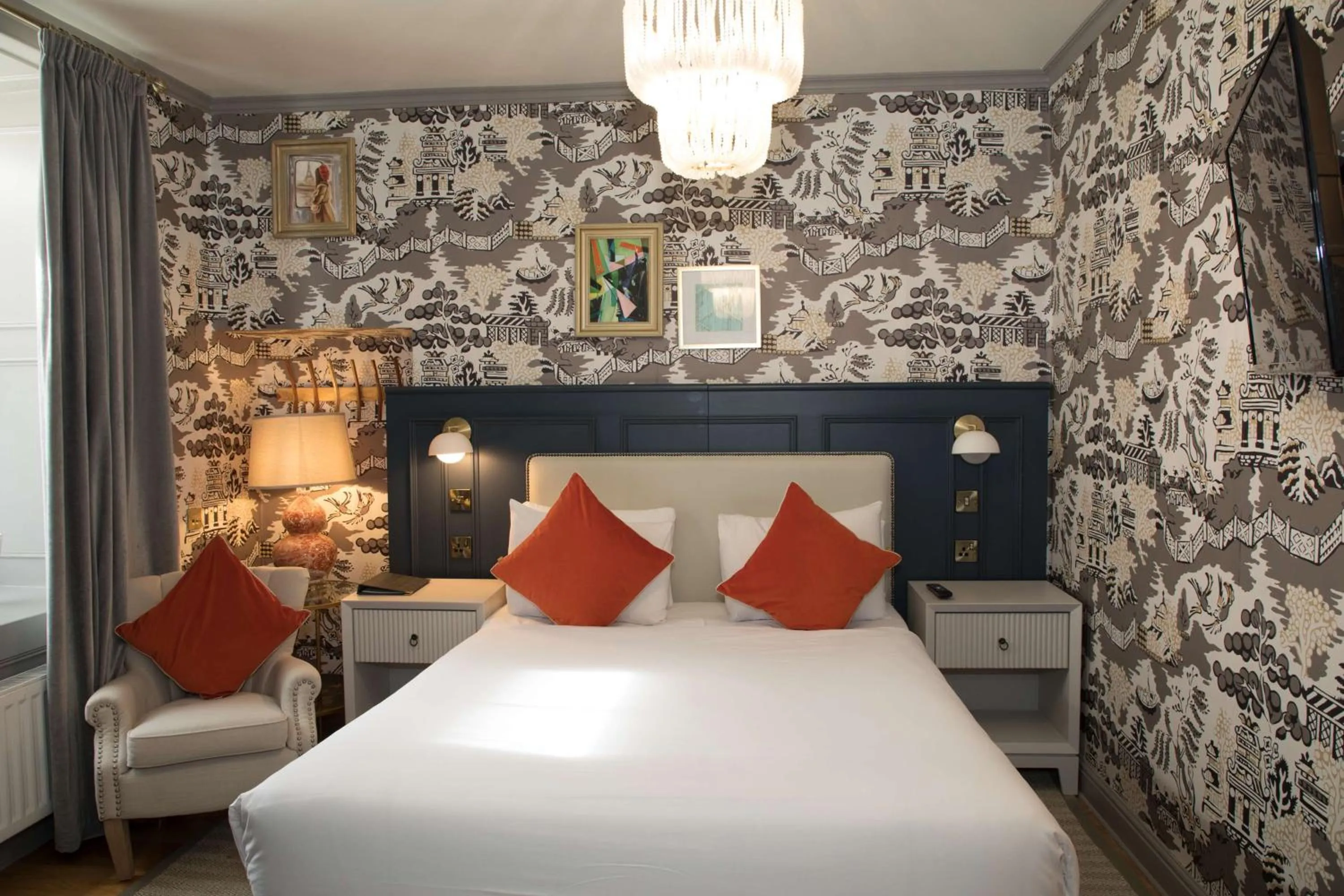 Bedroom, Bed in Henrietta House, a member of Radisson Individuals