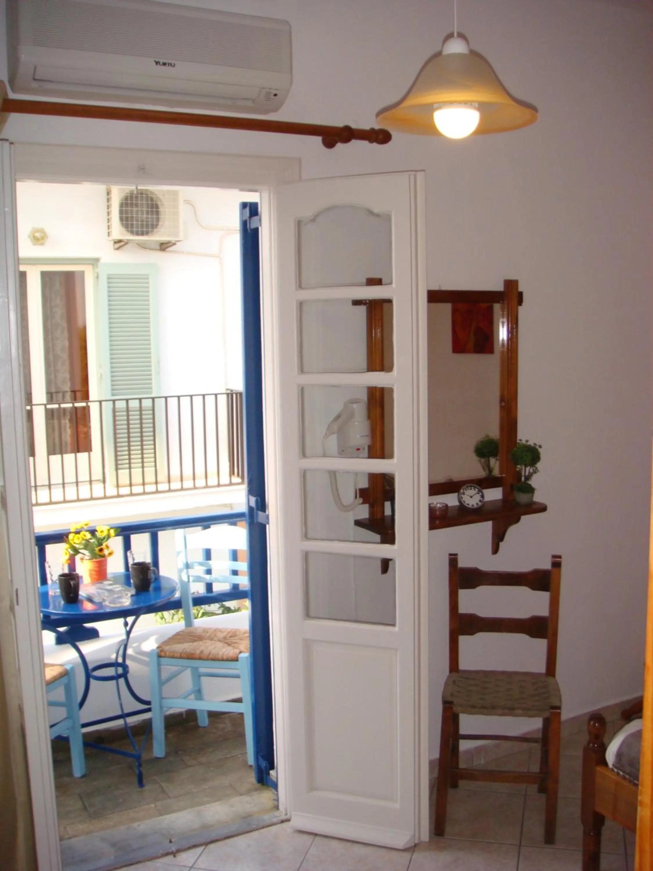 Balcony/Terrace in Boussetil Rooms CapAnMat