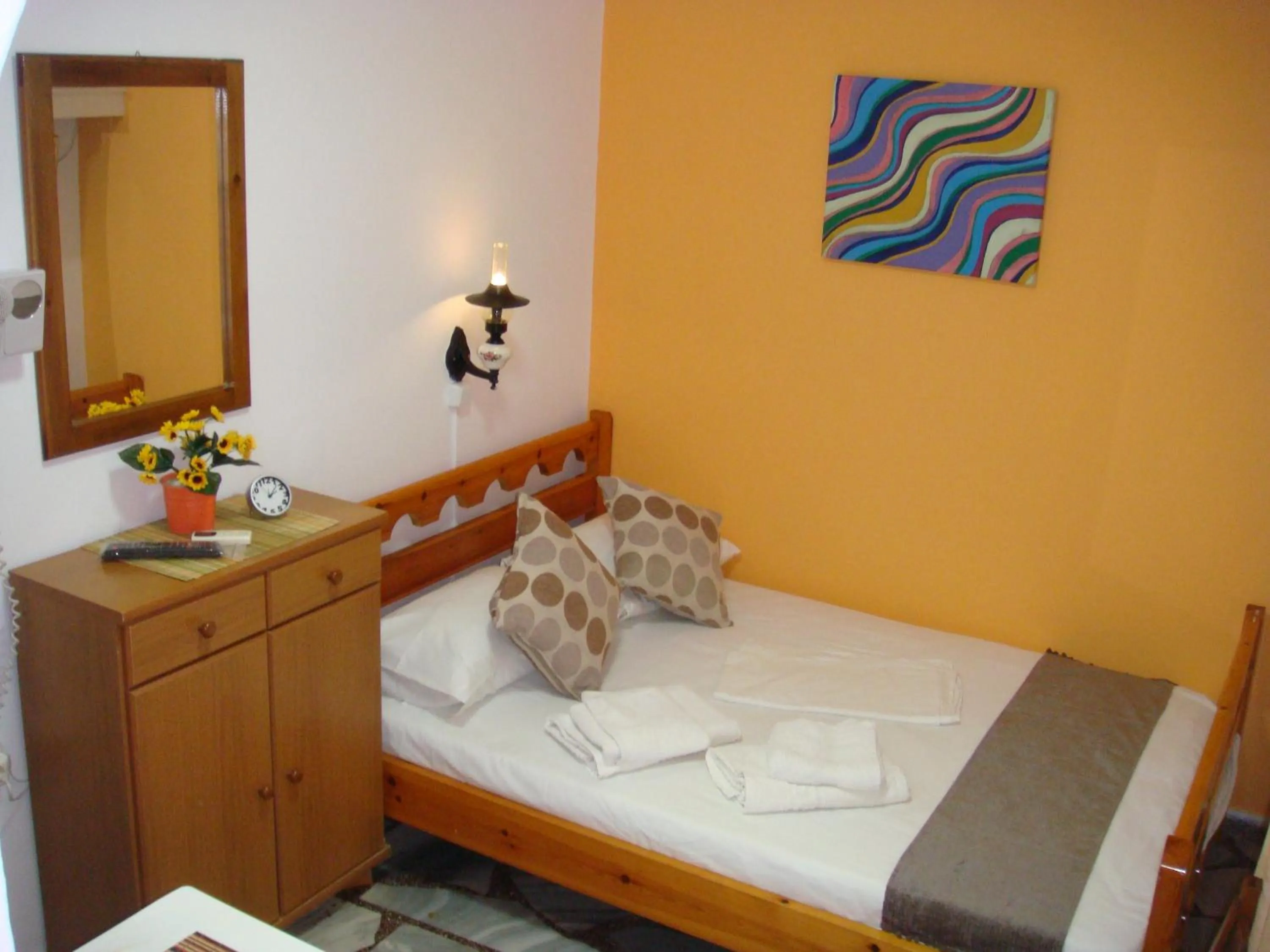 Bed in Boussetil Rooms CapAnMat