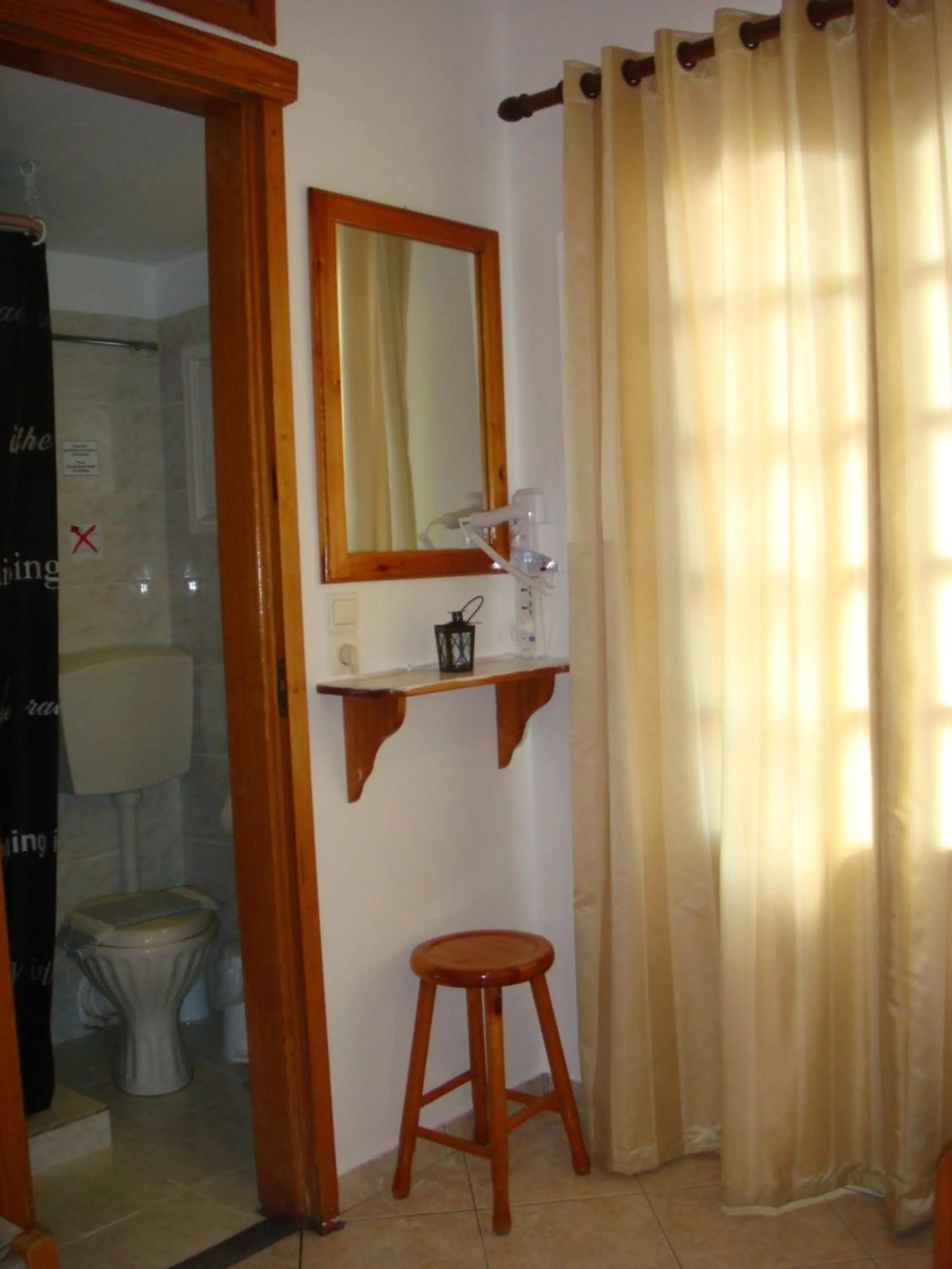 Shower in Boussetil Rooms CapAnMat