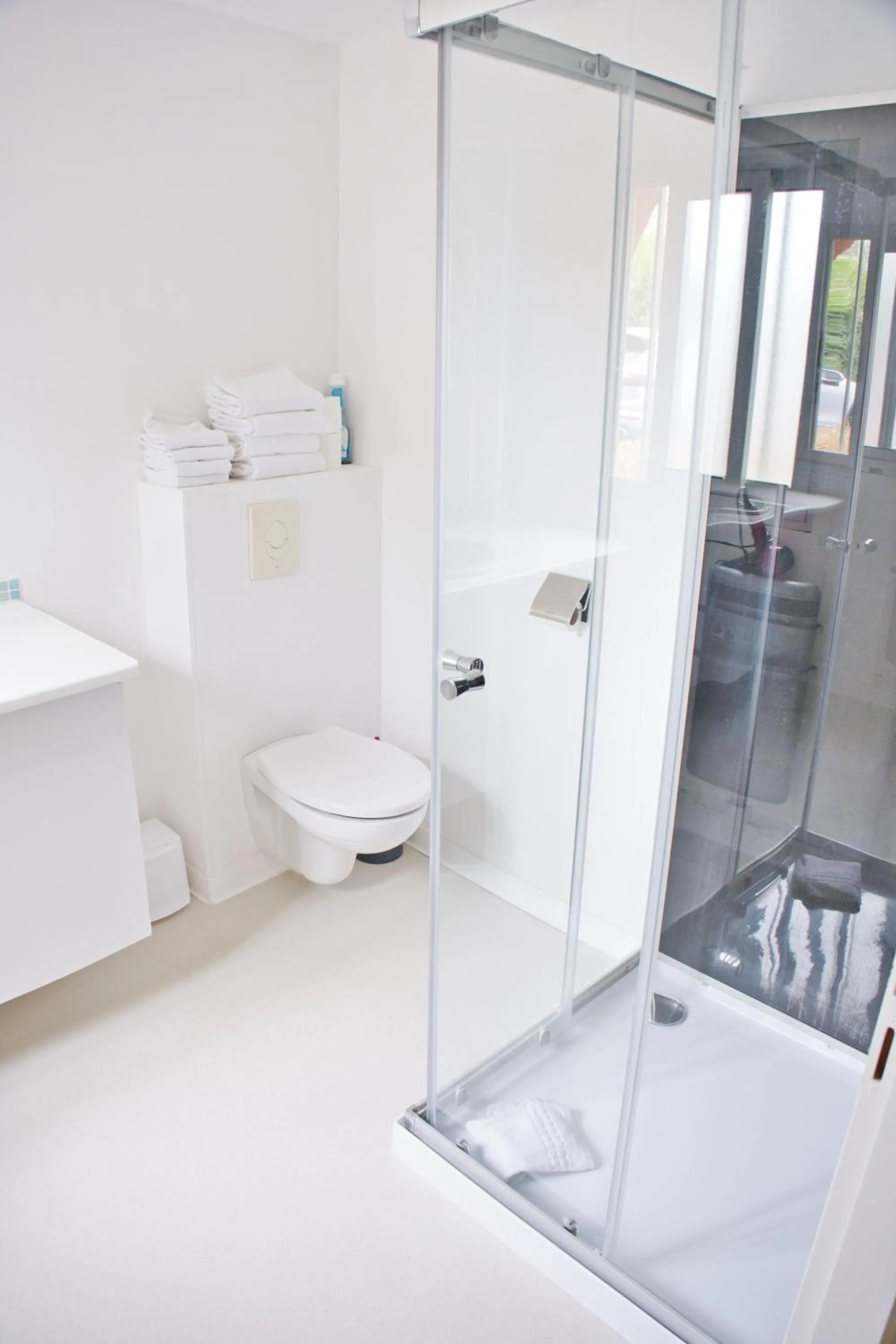 Bathroom in Cit'Hotel des 2 Golfs