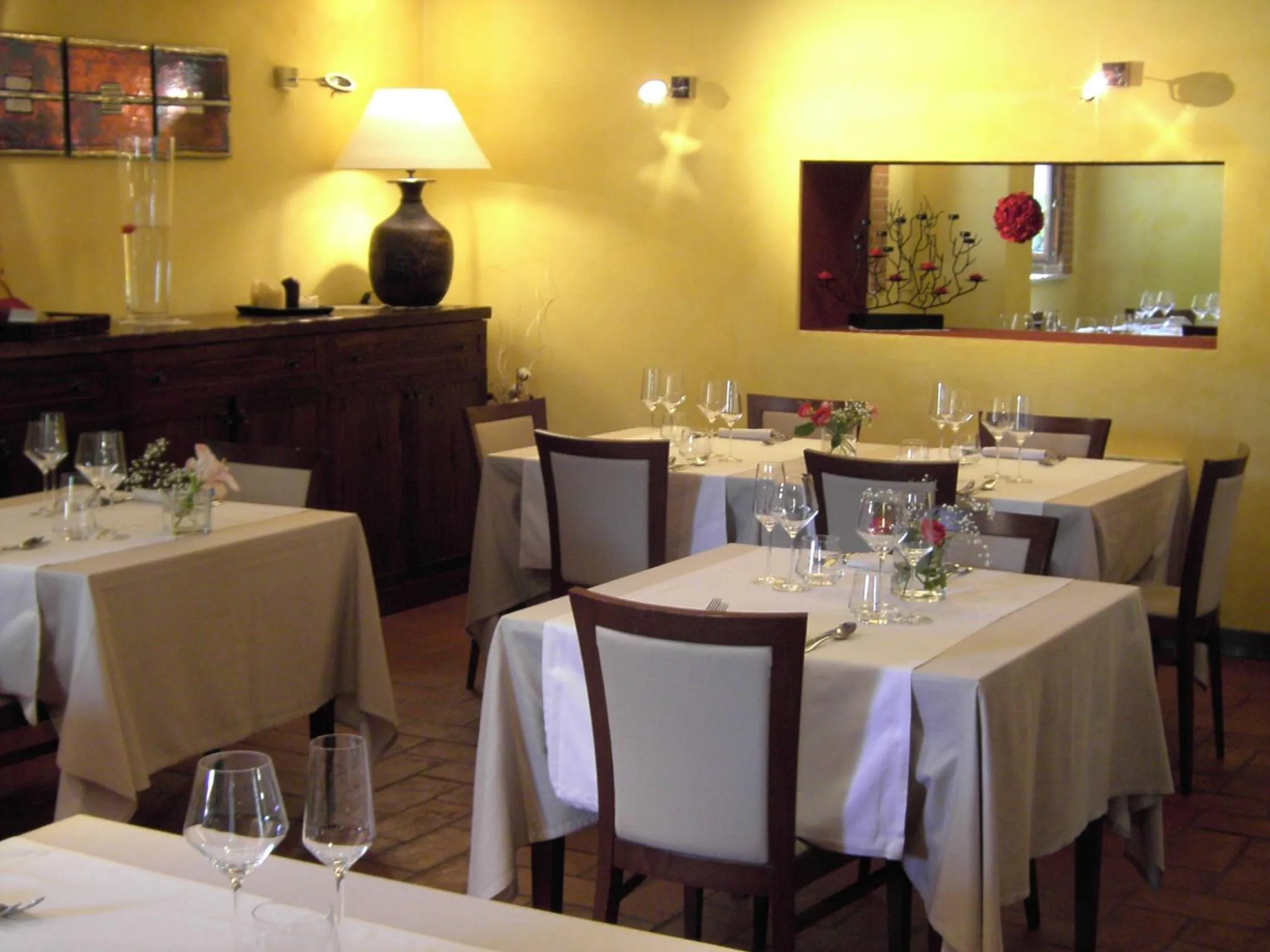 Restaurant/places to eat in Relais Ducale Spa & Pool