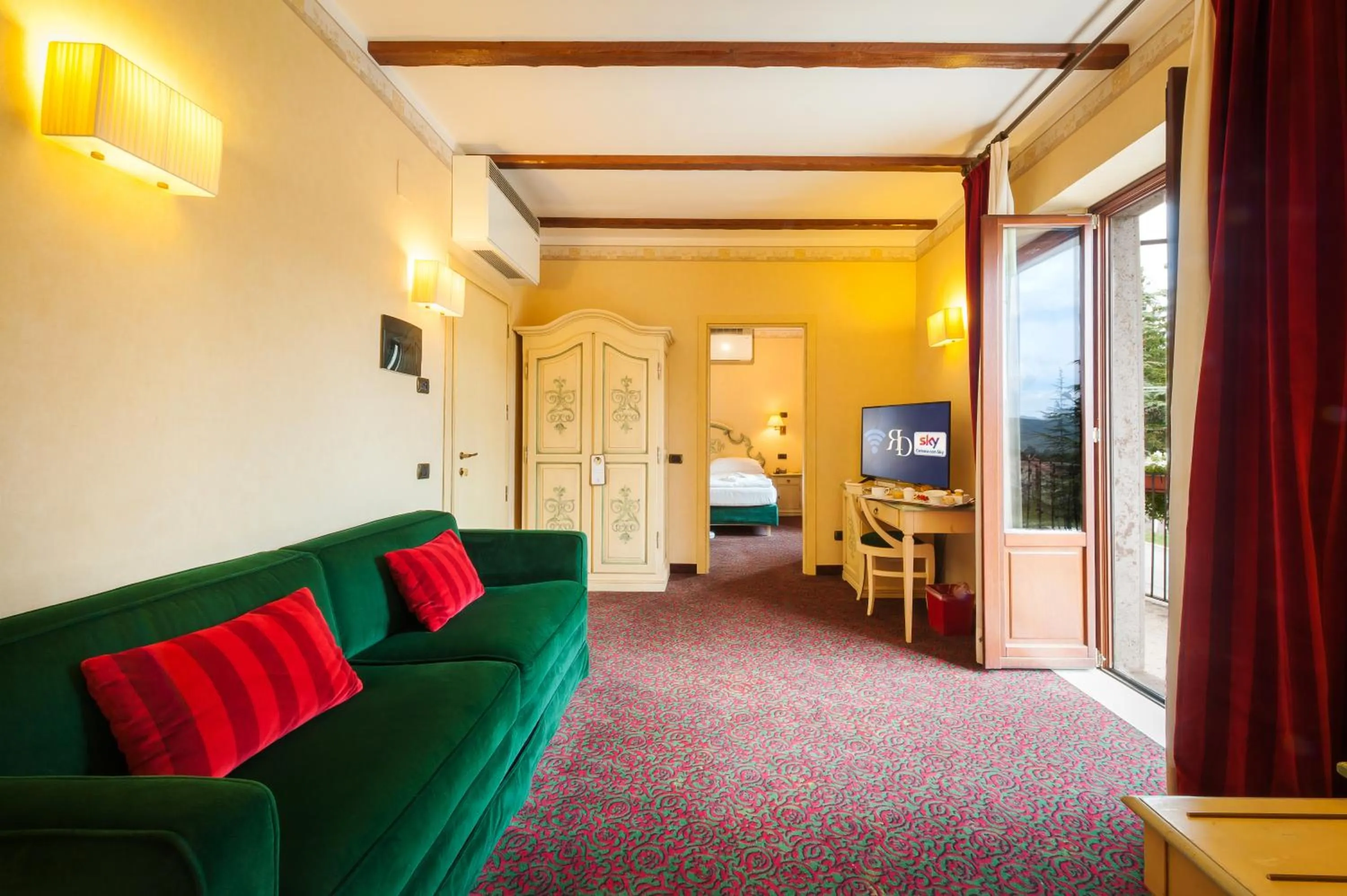 Photo of the whole room in Relais Ducale Spa & Pool