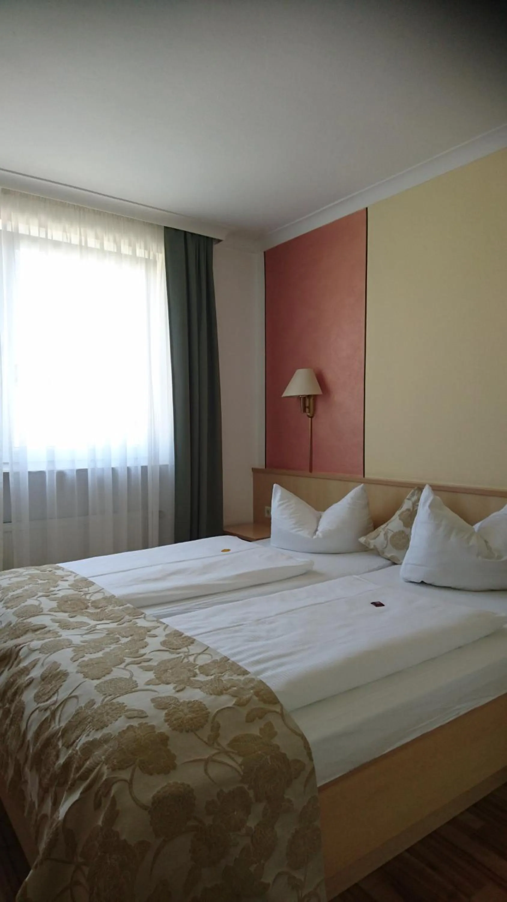 Photo of the whole room in Traditionsgasthof Grüner Baum