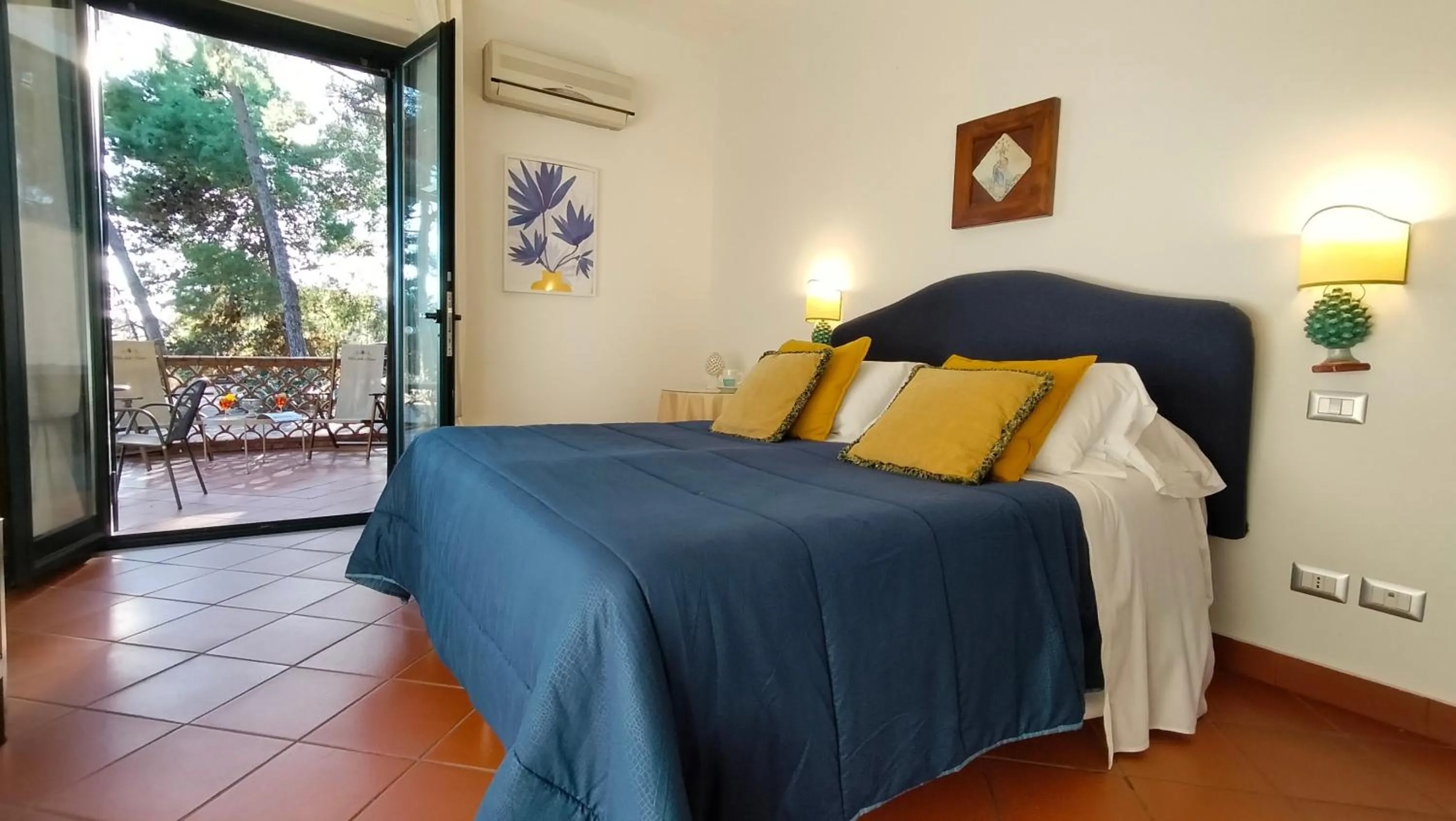 Bedroom, Bed in Villa delle Palme