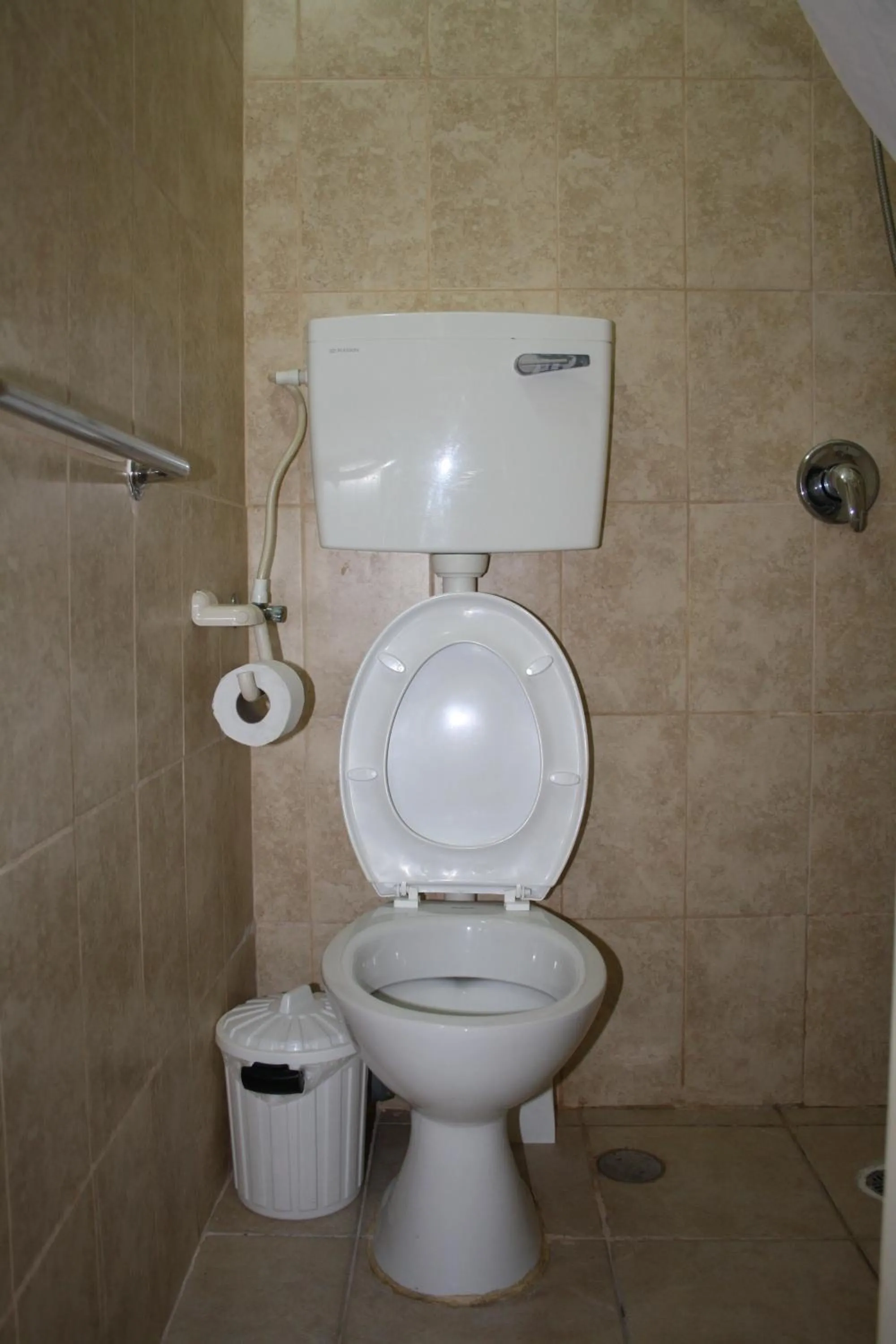 Shower in Ga'aton Motel