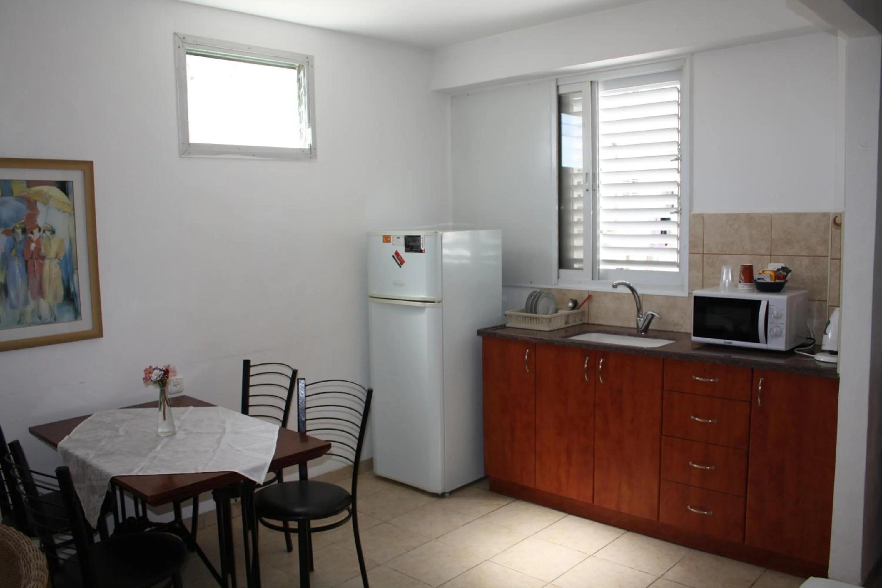 Coffee/tea facilities in Ga'aton Motel