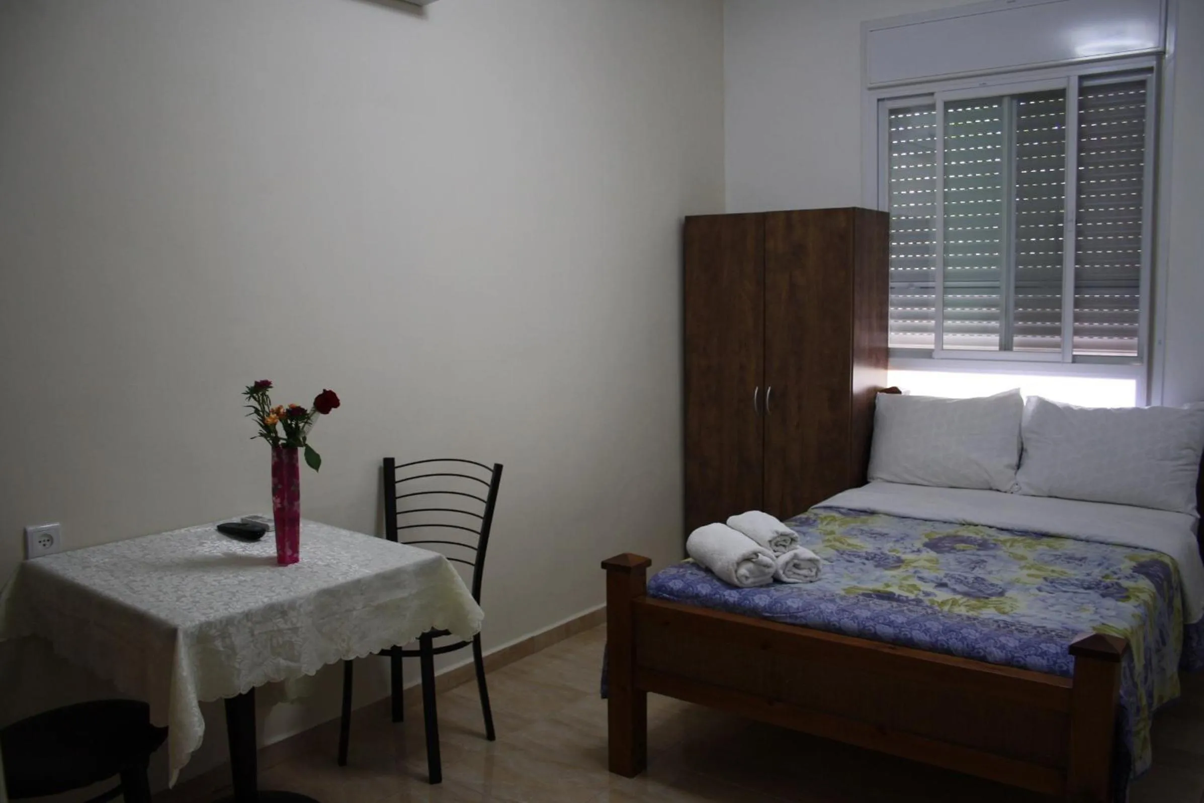 Photo of the whole room, Bed in Ga'aton Motel