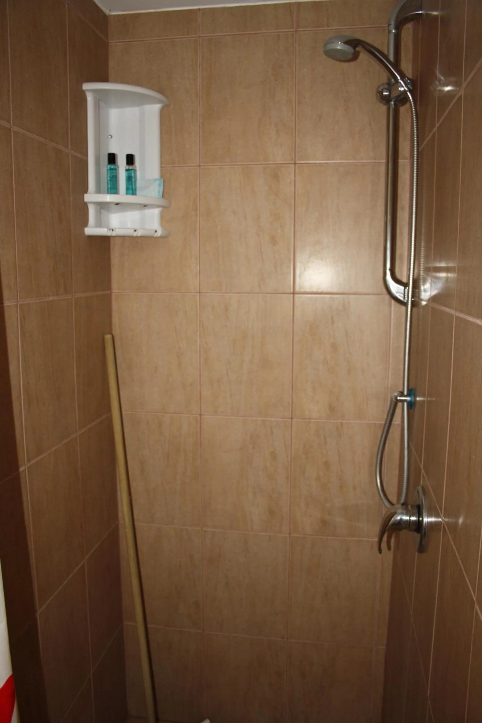 Shower in Ga'aton Motel
