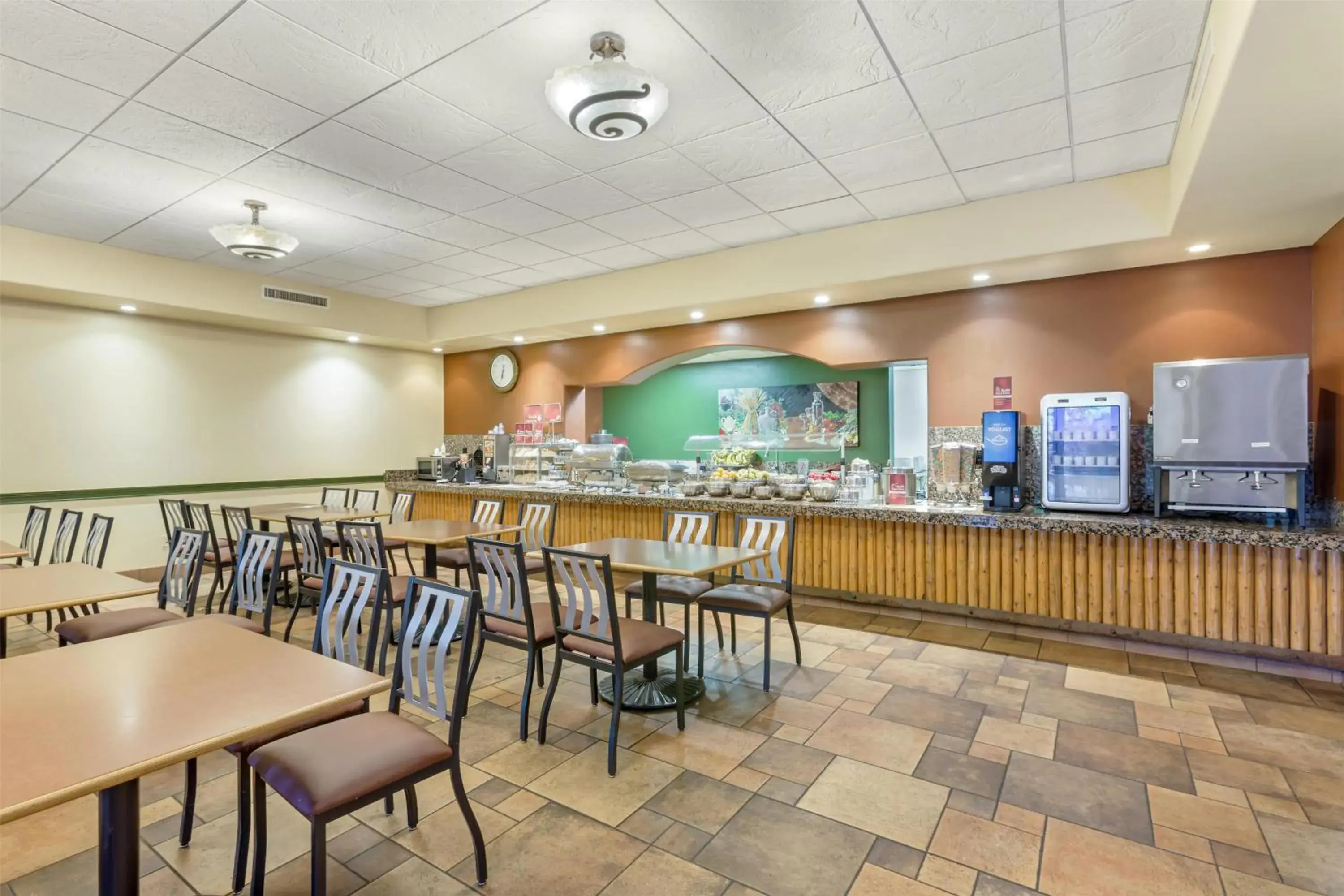 Breakfast in Best Western Plus Arroyo Roble Hotel & Creekside Villas Breakfast in Best Western Plus Arroyo Roble Hotel & Creekside Villas