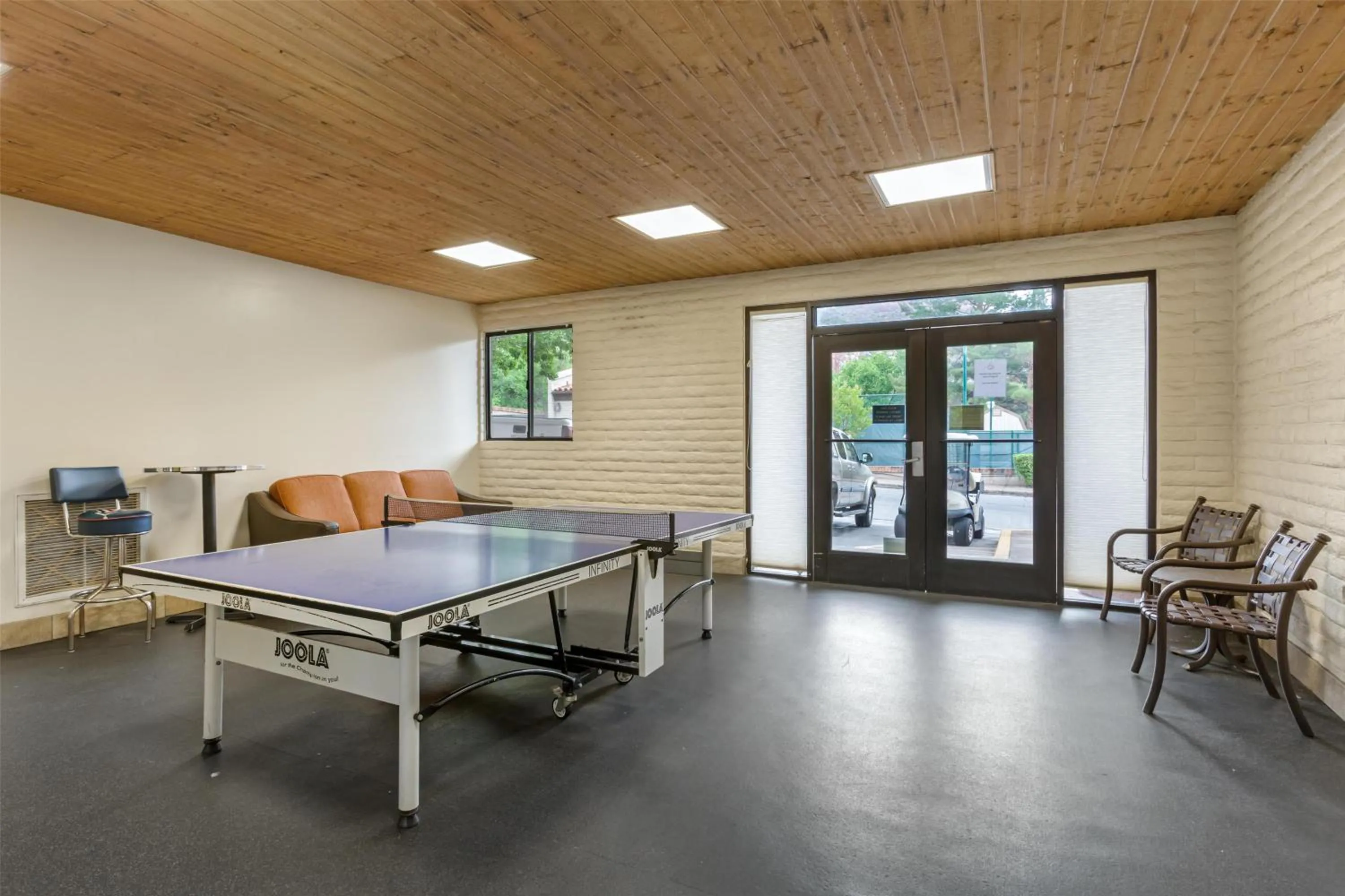 Property building in Best Western Plus Arroyo Roble Hotel & Creekside Villas