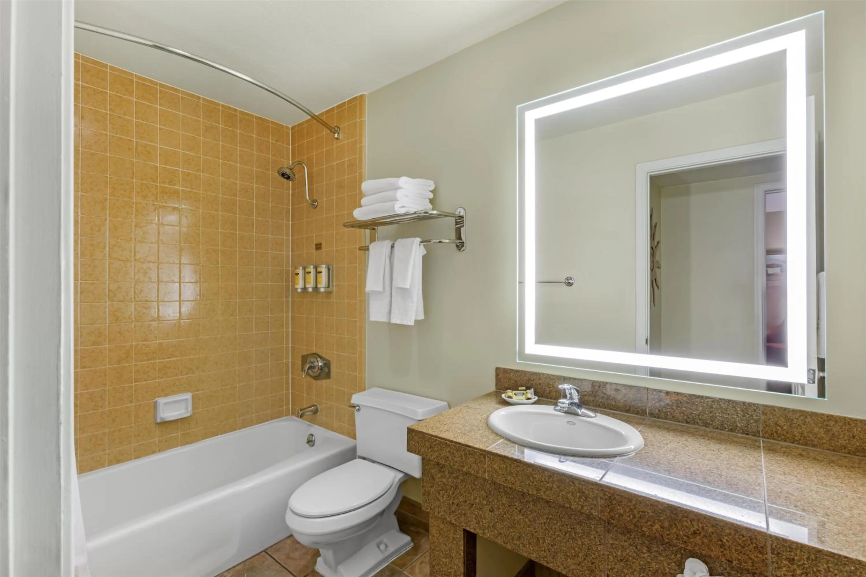 Bathroom in Best Western Plus Arroyo Roble Hotel & Creekside Villas