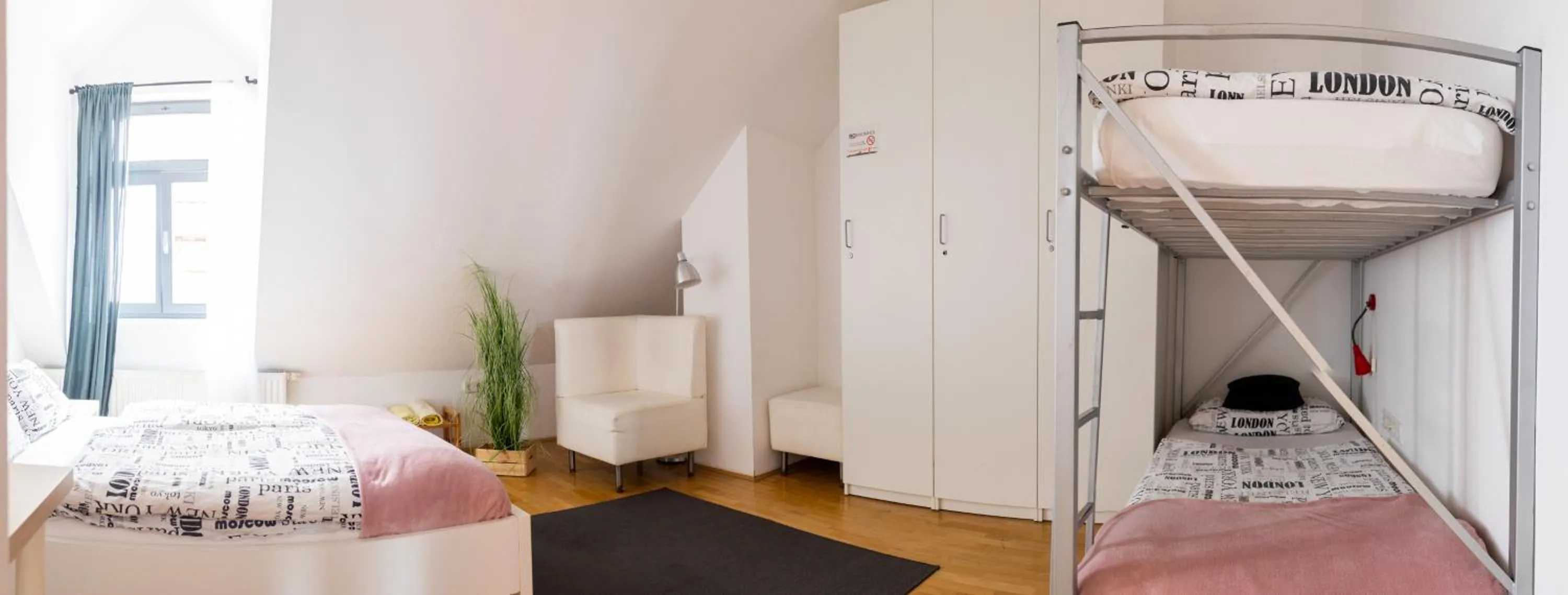 Bed in Cukrarna Guest Accommodation