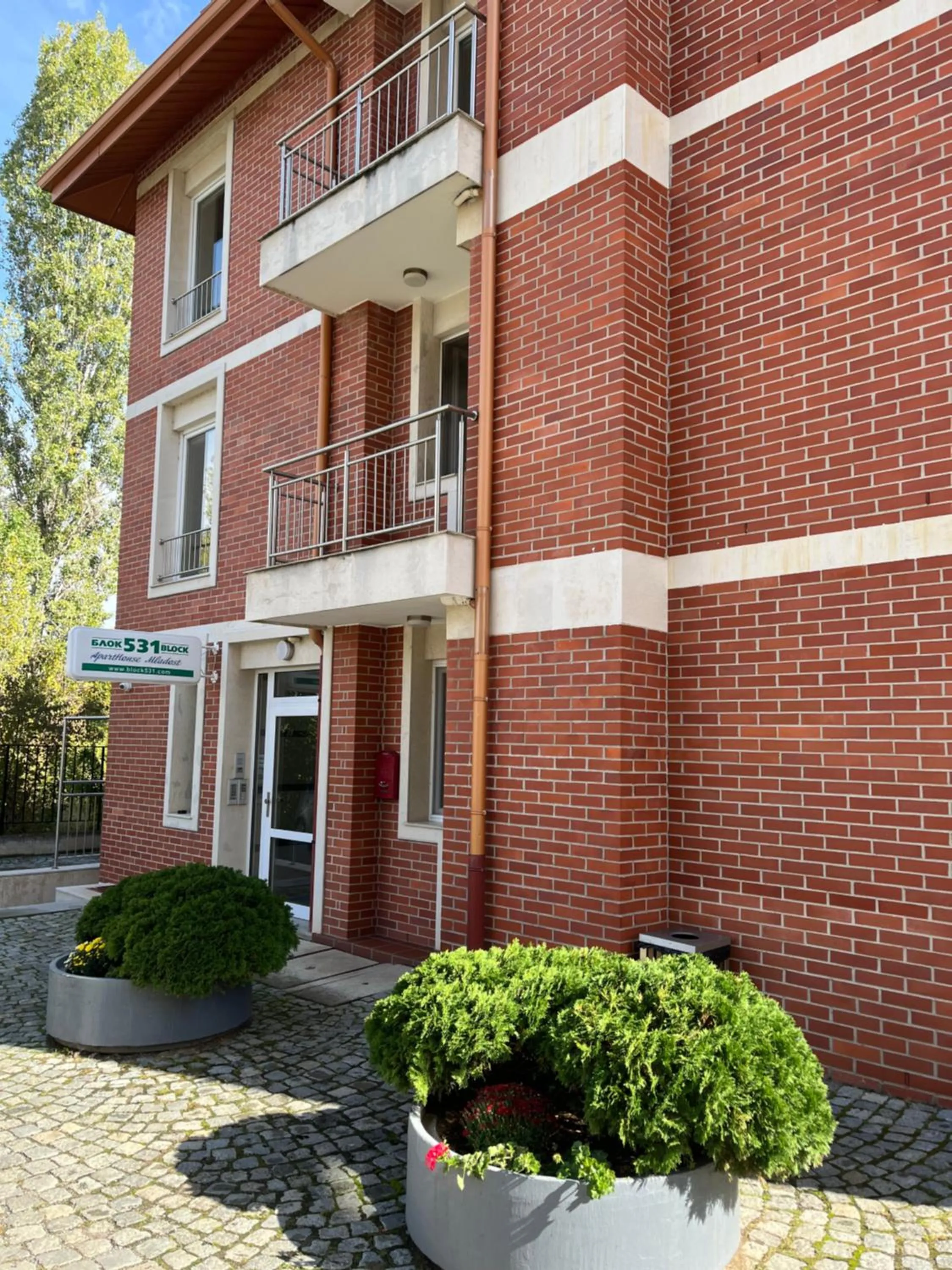 Property building in BLOCK 531 ApartHouse BLOCK 533