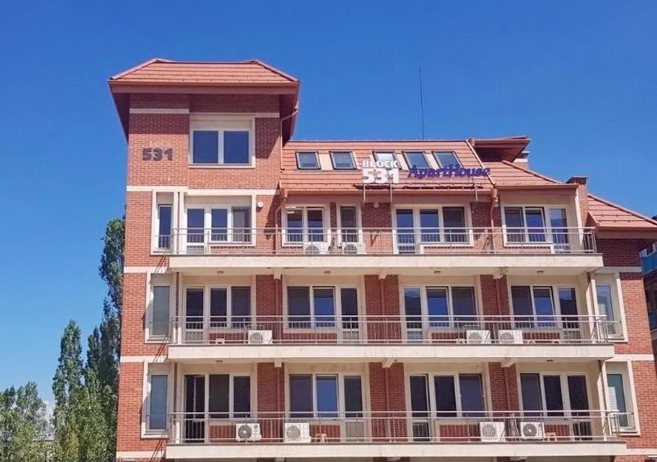 Facade/entrance in BLOCK 531 ApartHouse BLOCK 533
