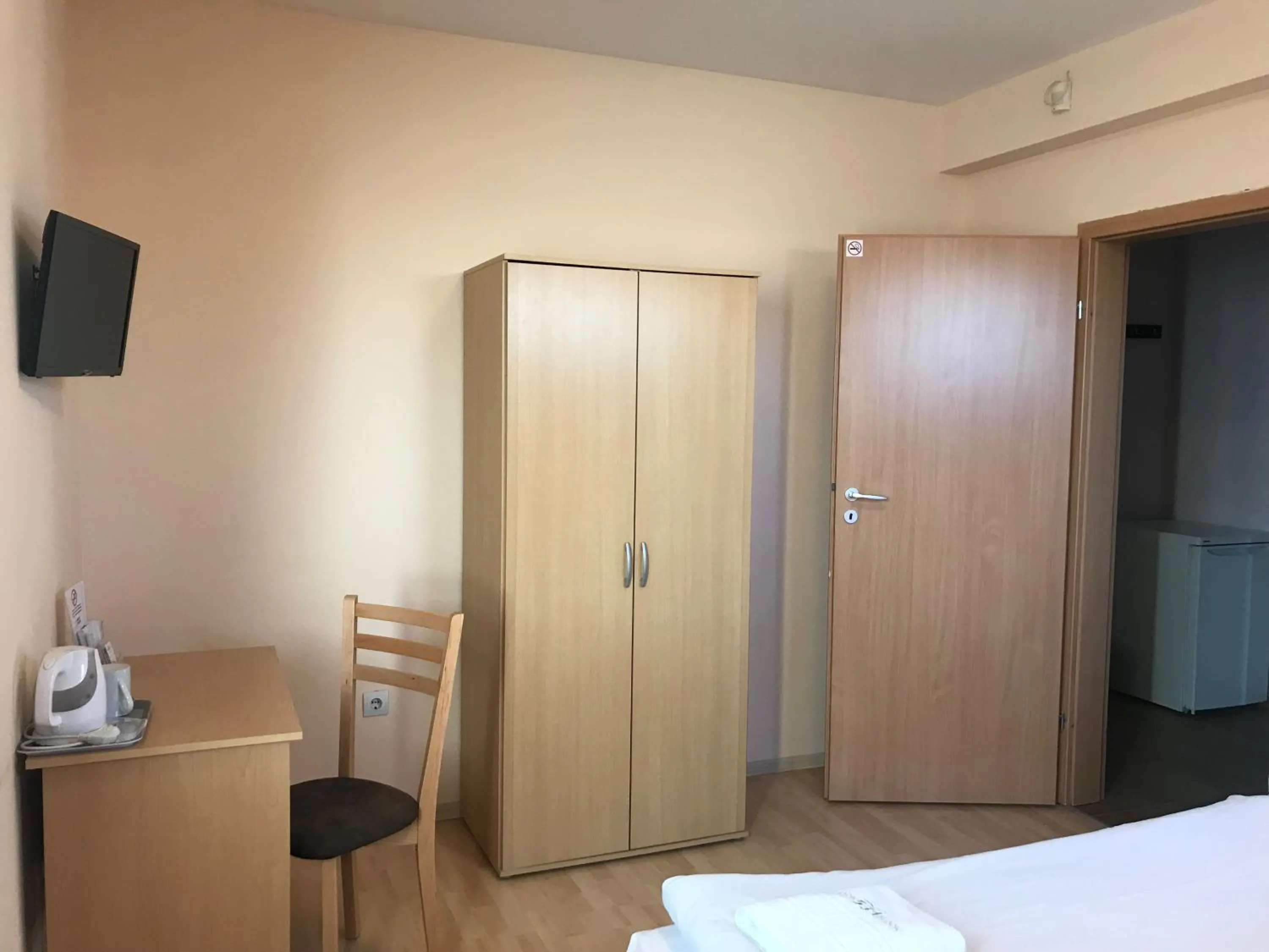 wardrobe, Bed in BLOCK 531 ApartHouse BLOCK 533