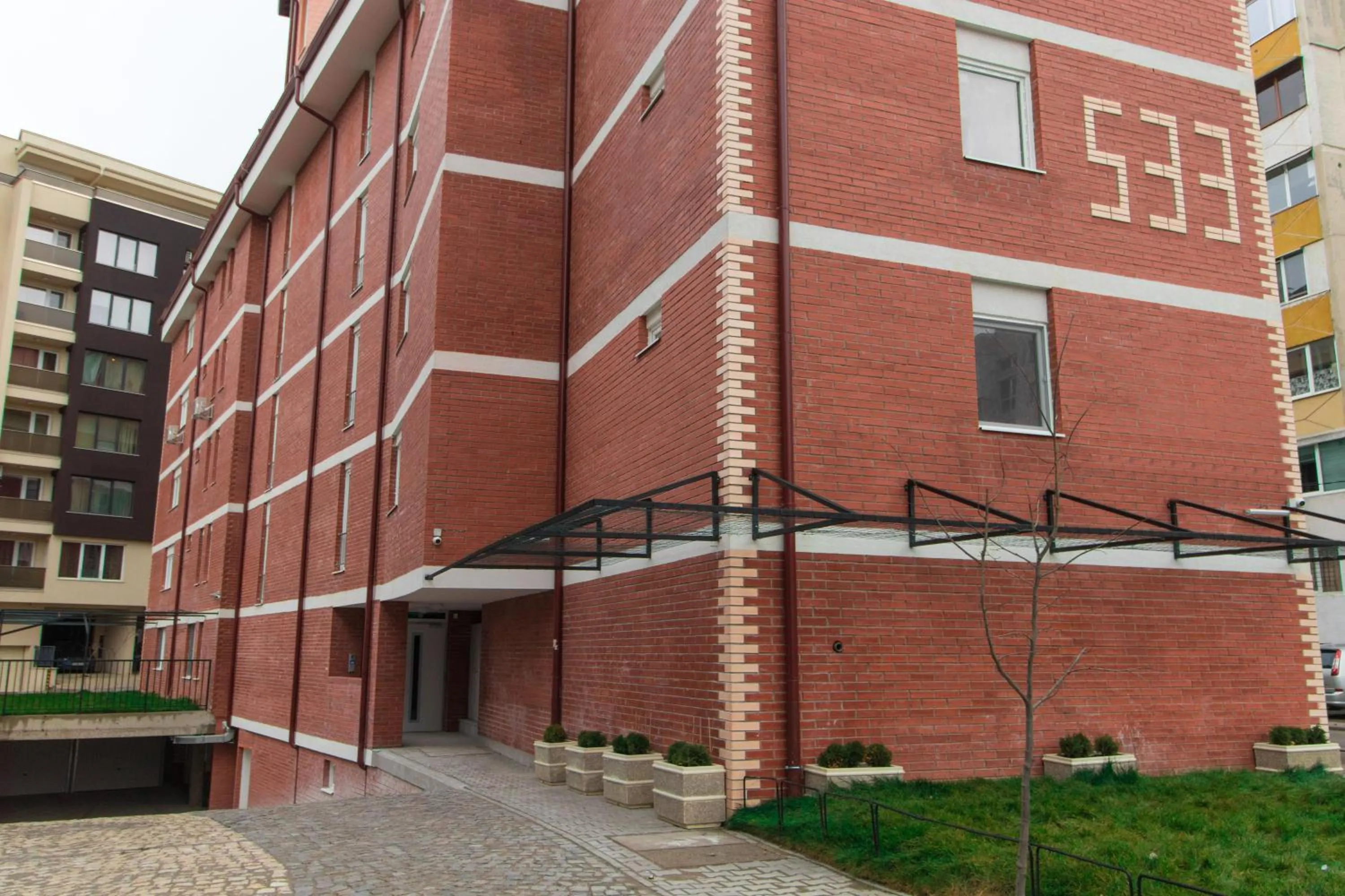 Facade/entrance in BLOCK 531 ApartHouse BLOCK 533