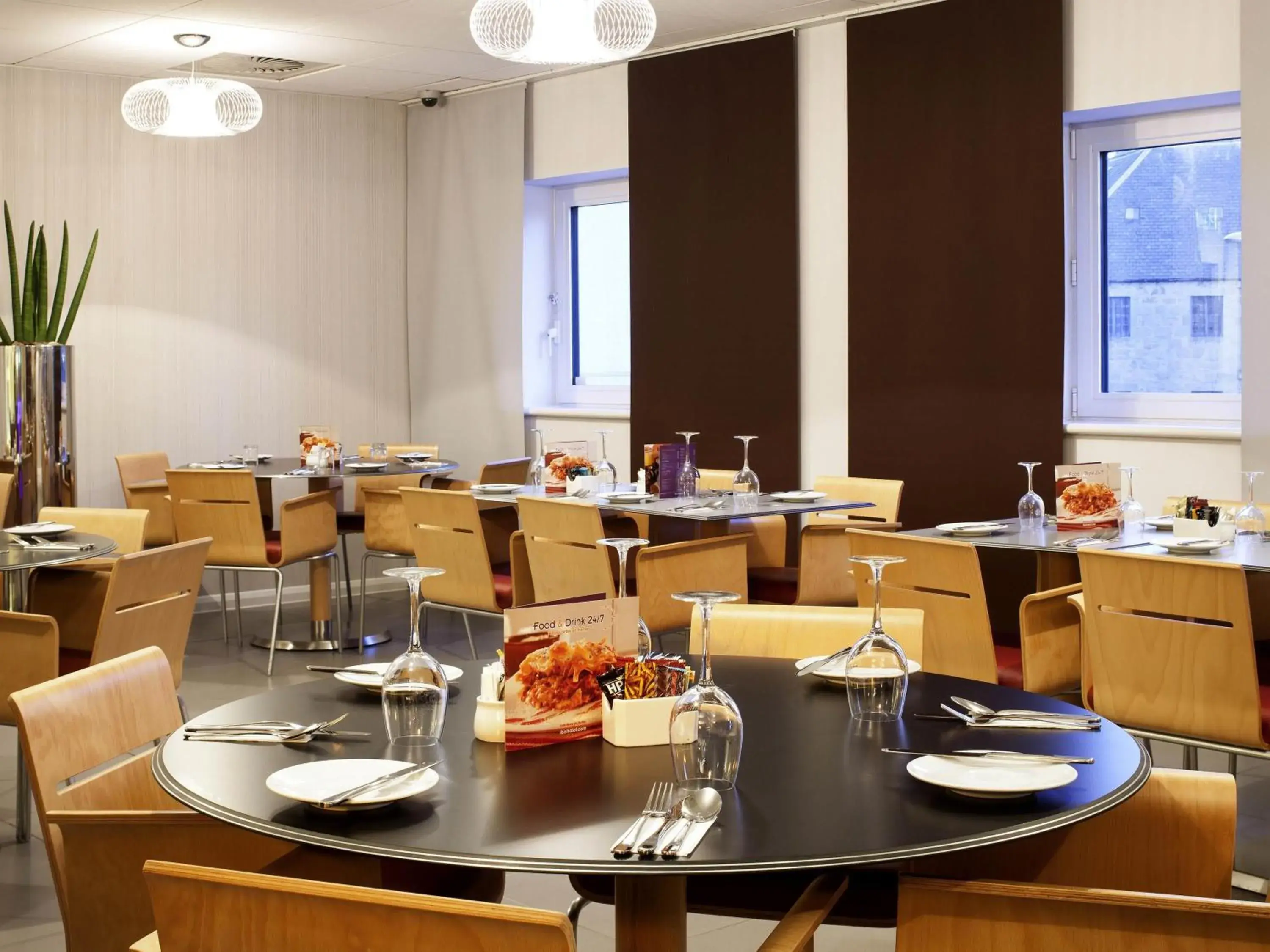 Restaurant/places to eat in ibis Aberdeen Centre – Quayside Restaurant/places to eat in ibis Aberdeen Centre – Quayside