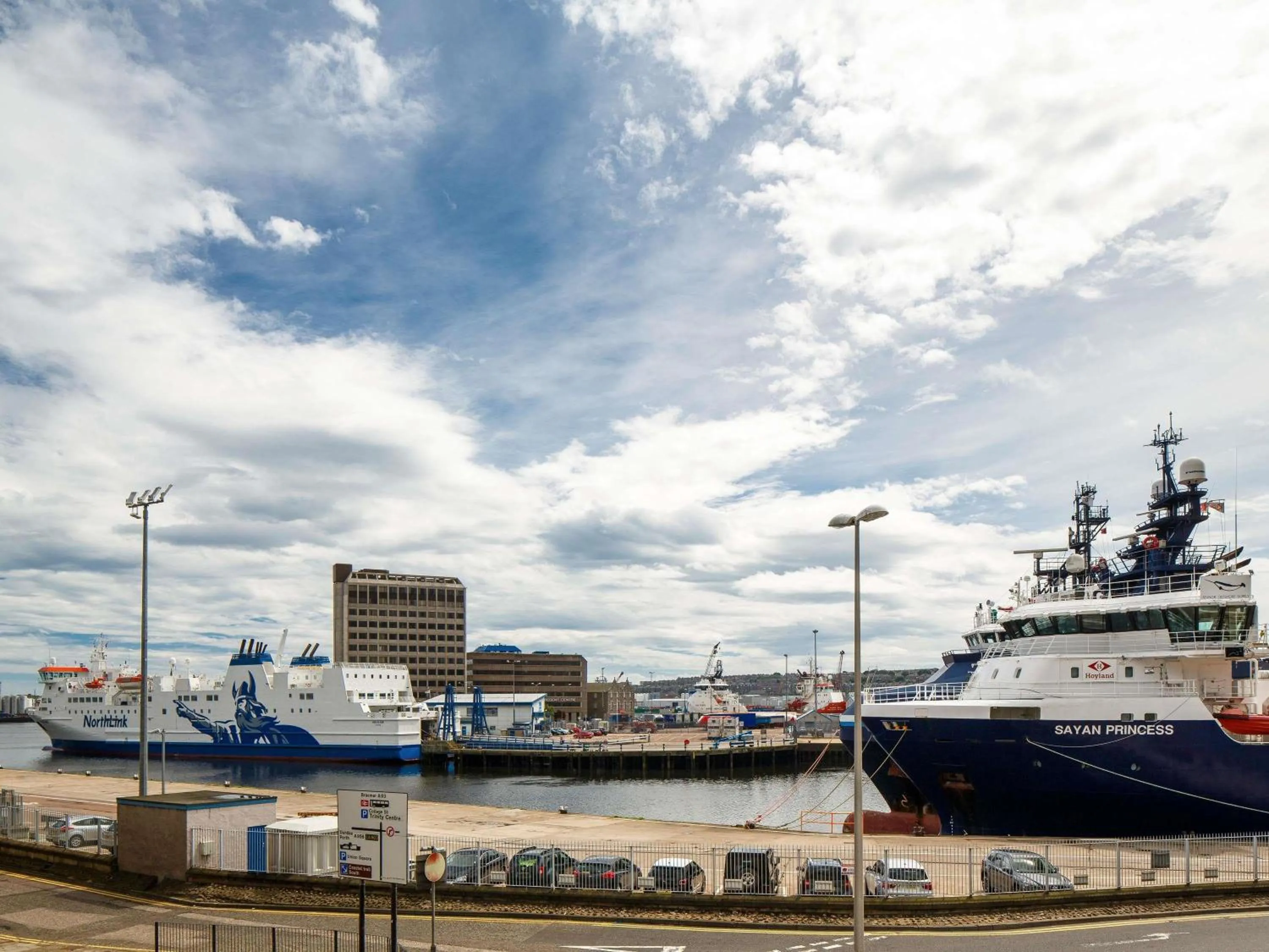 Property building in ibis Aberdeen Centre – Quayside