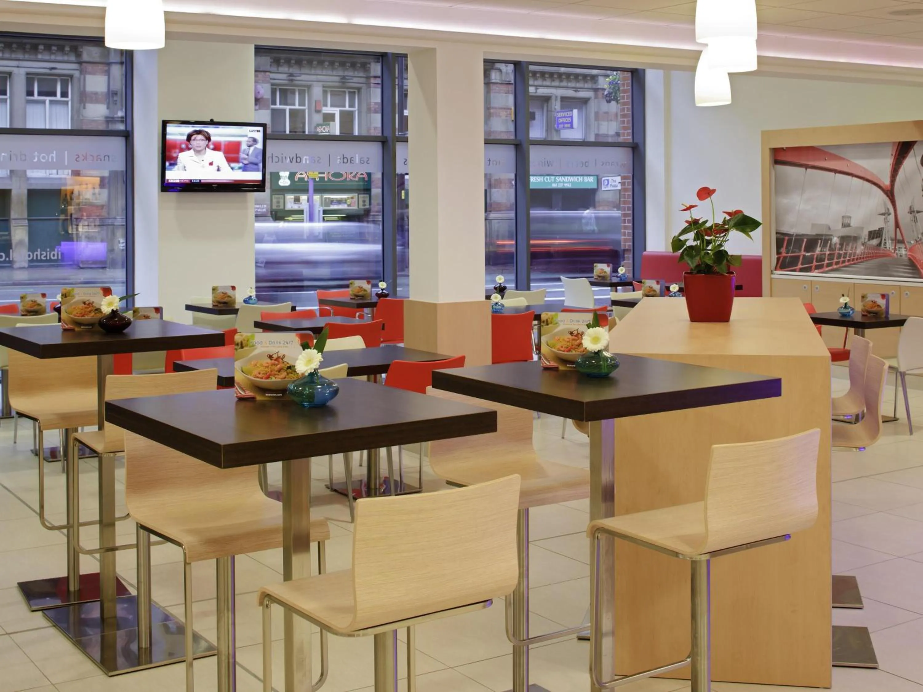 Breakfast in ibis Aberdeen Centre – Quayside