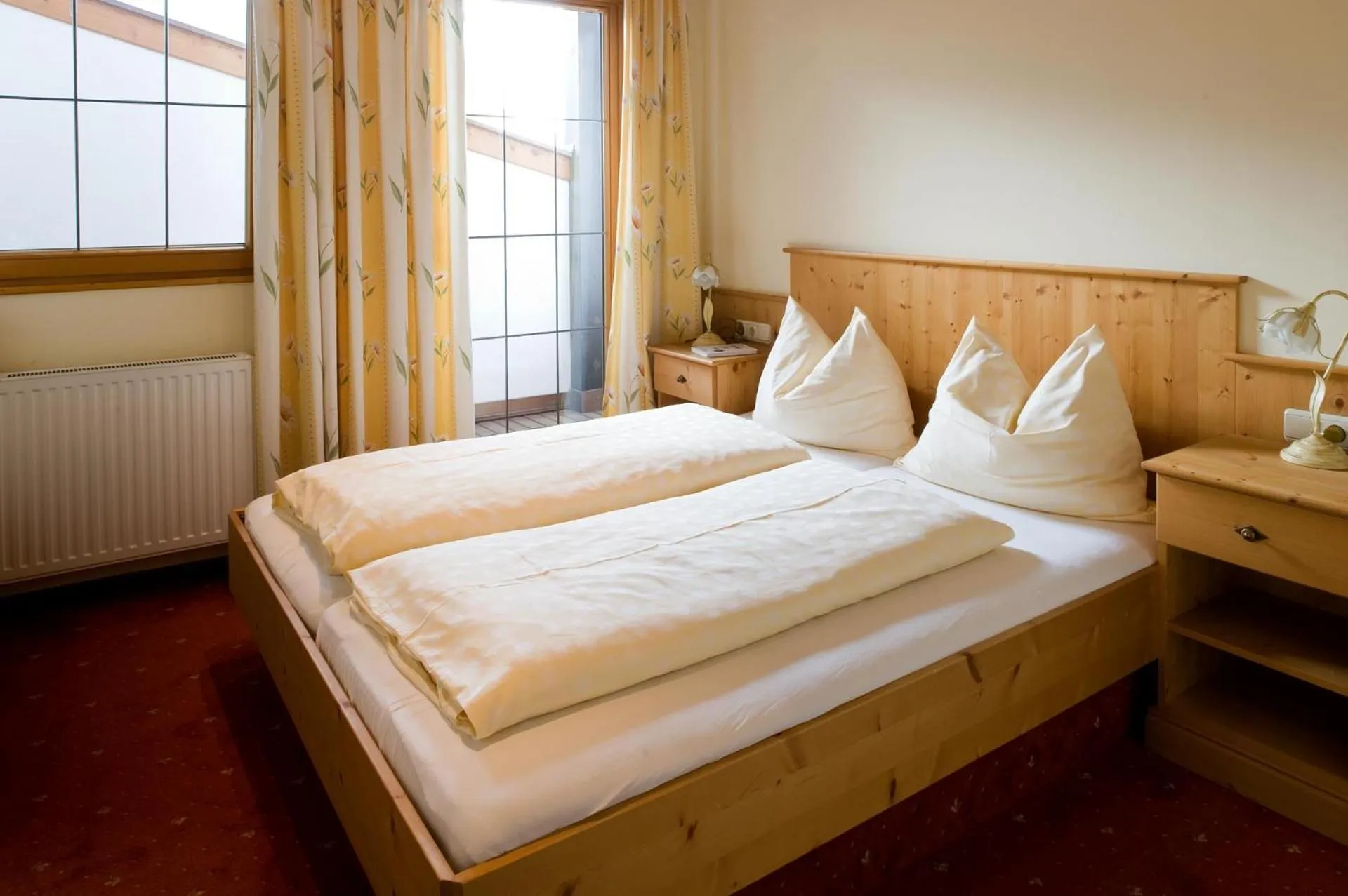 Photo of the whole room, Bed in Unterwirt - Restaurant & Gasthof Ebbs