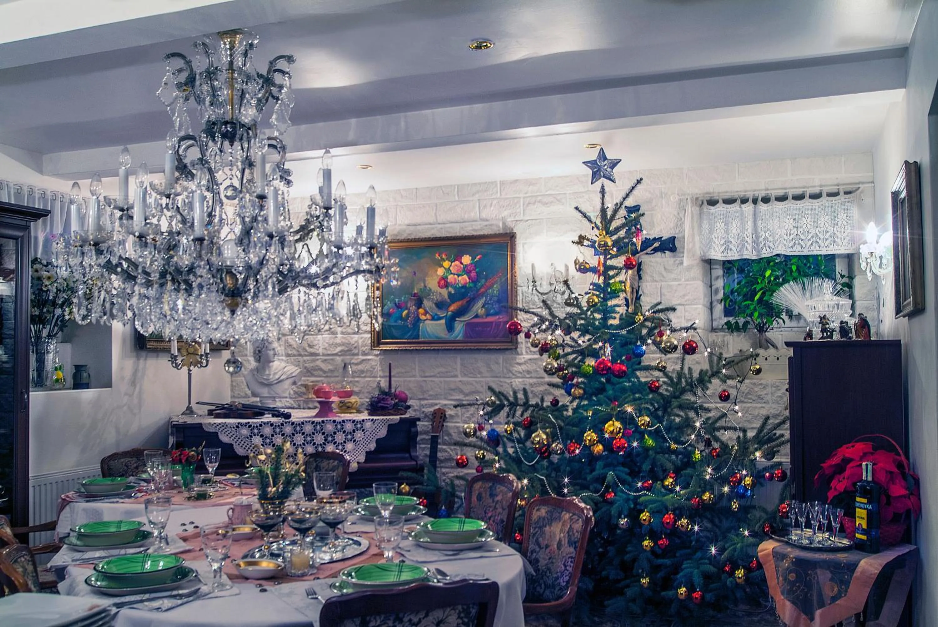 Restaurant/places to eat in Hotel Garni