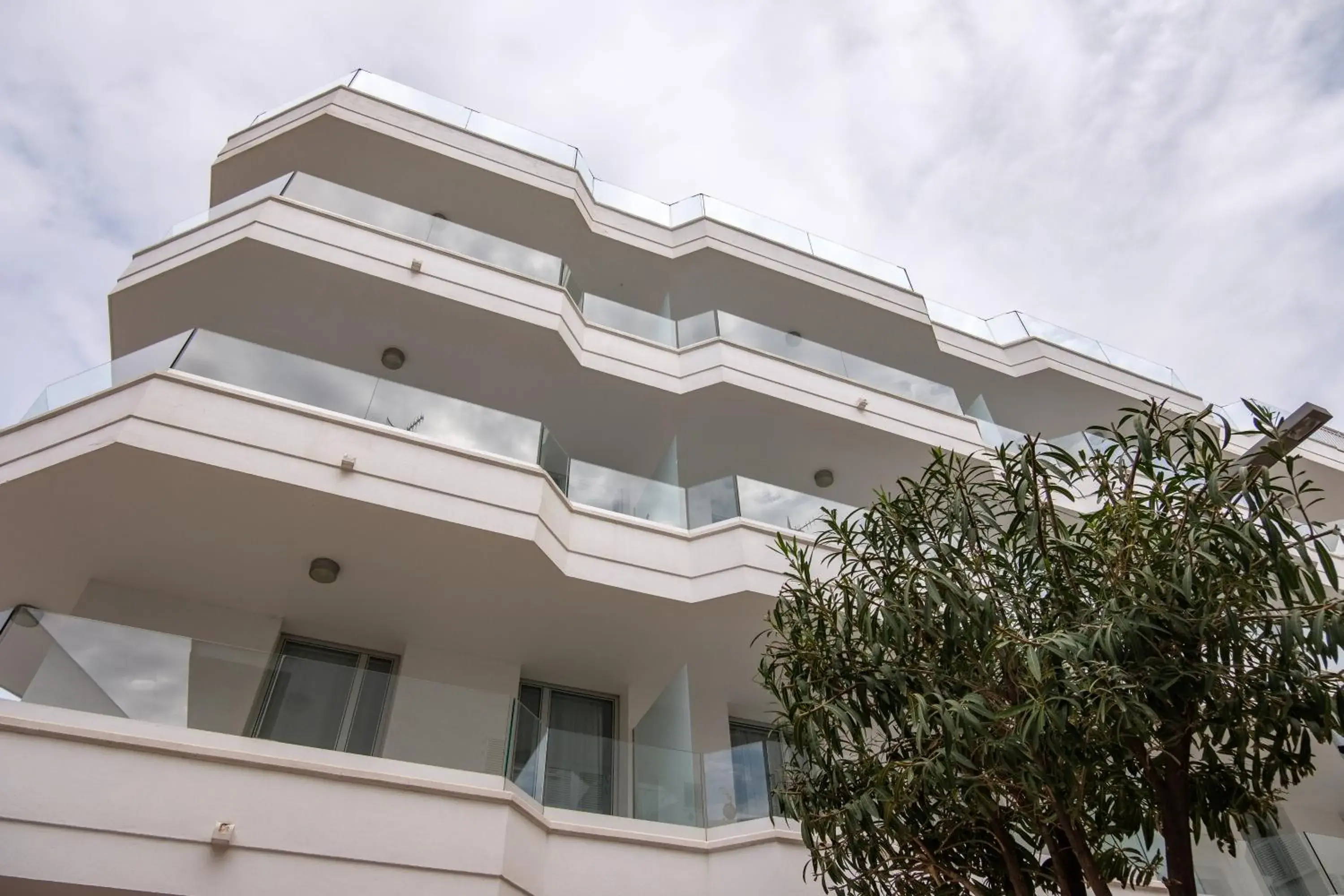 Sea Breeze Apartments Sea Breeze Apartments