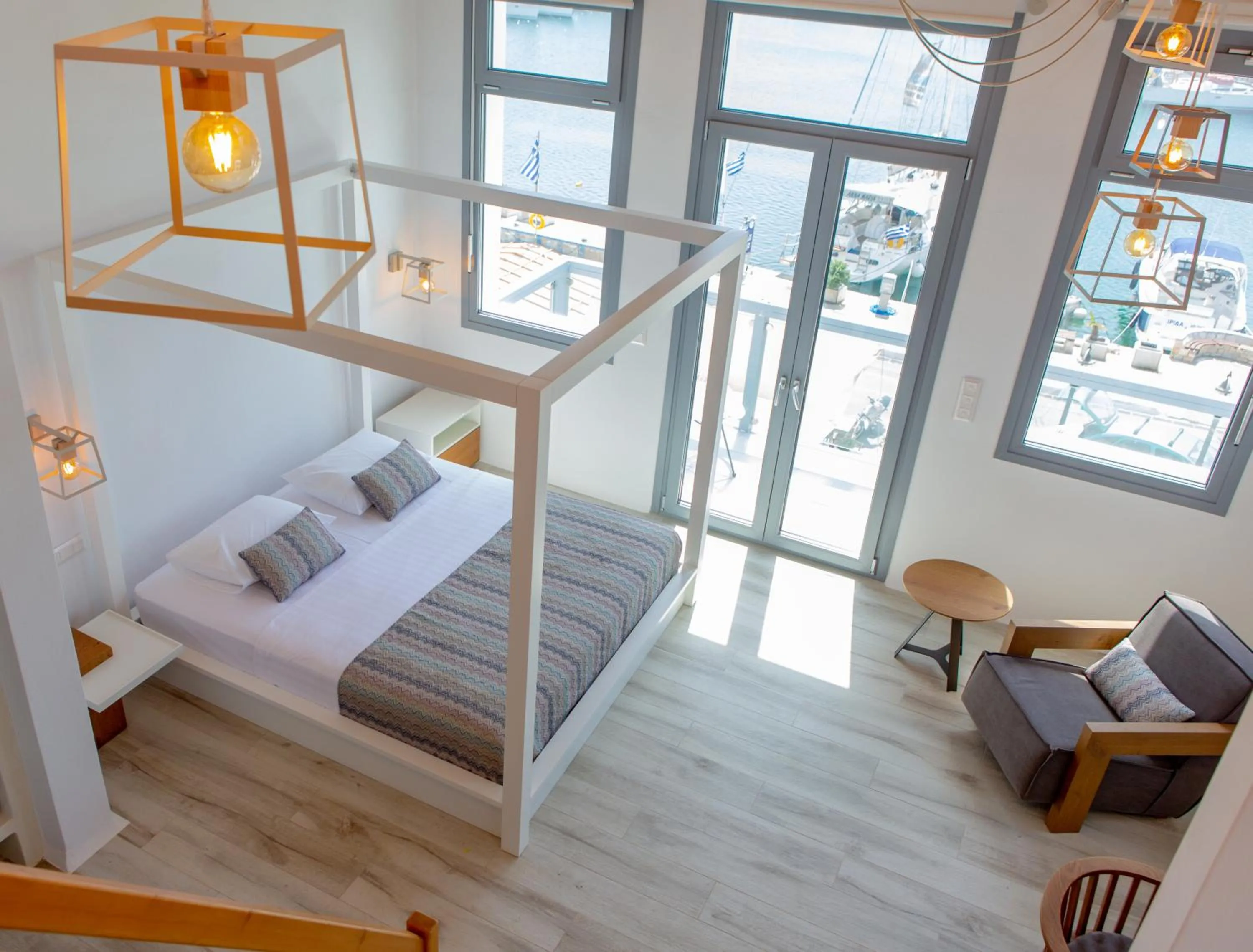 Naxos Riviera Suites
