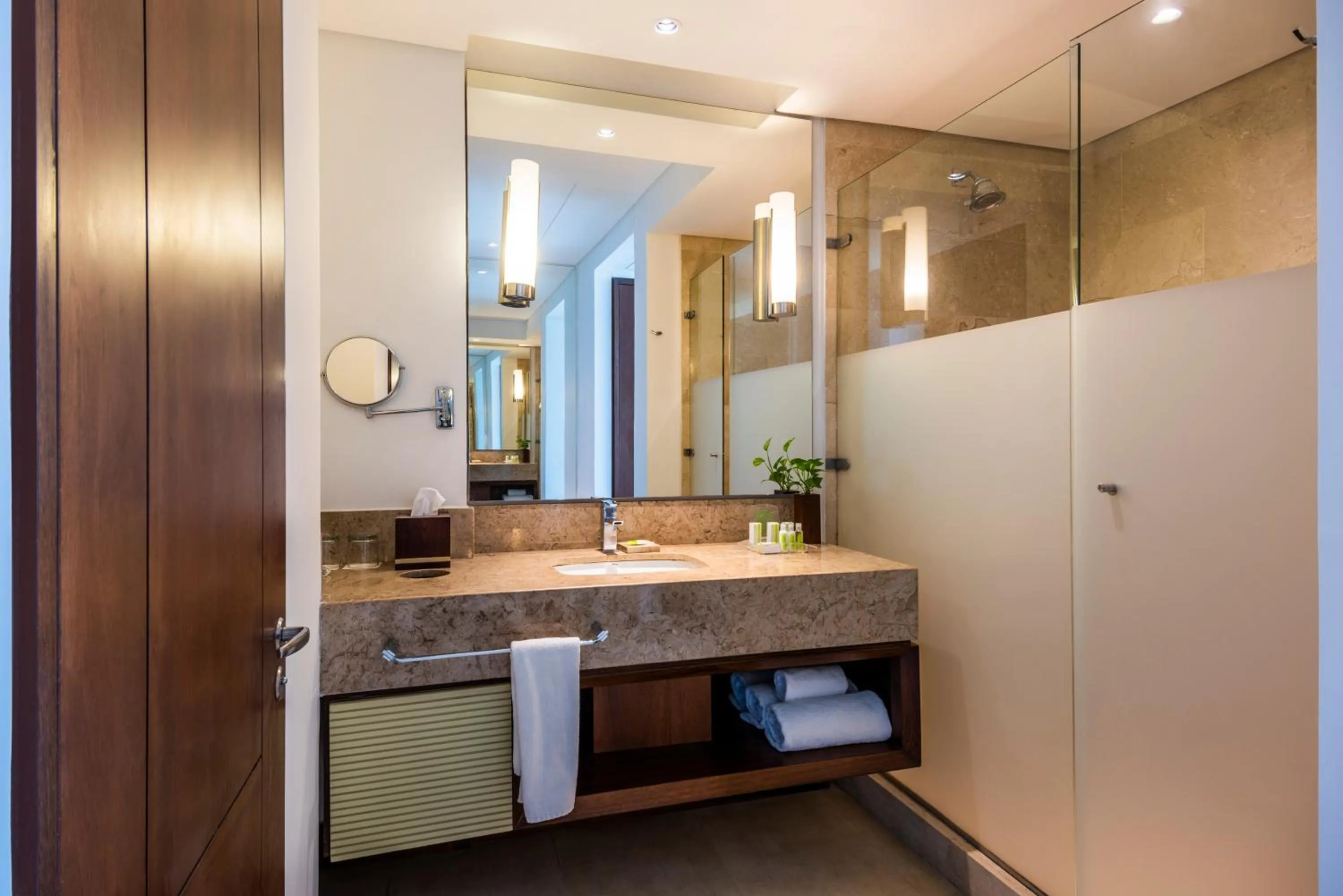 Bathroom in Holiday Inn Cartagena Morros by IHG