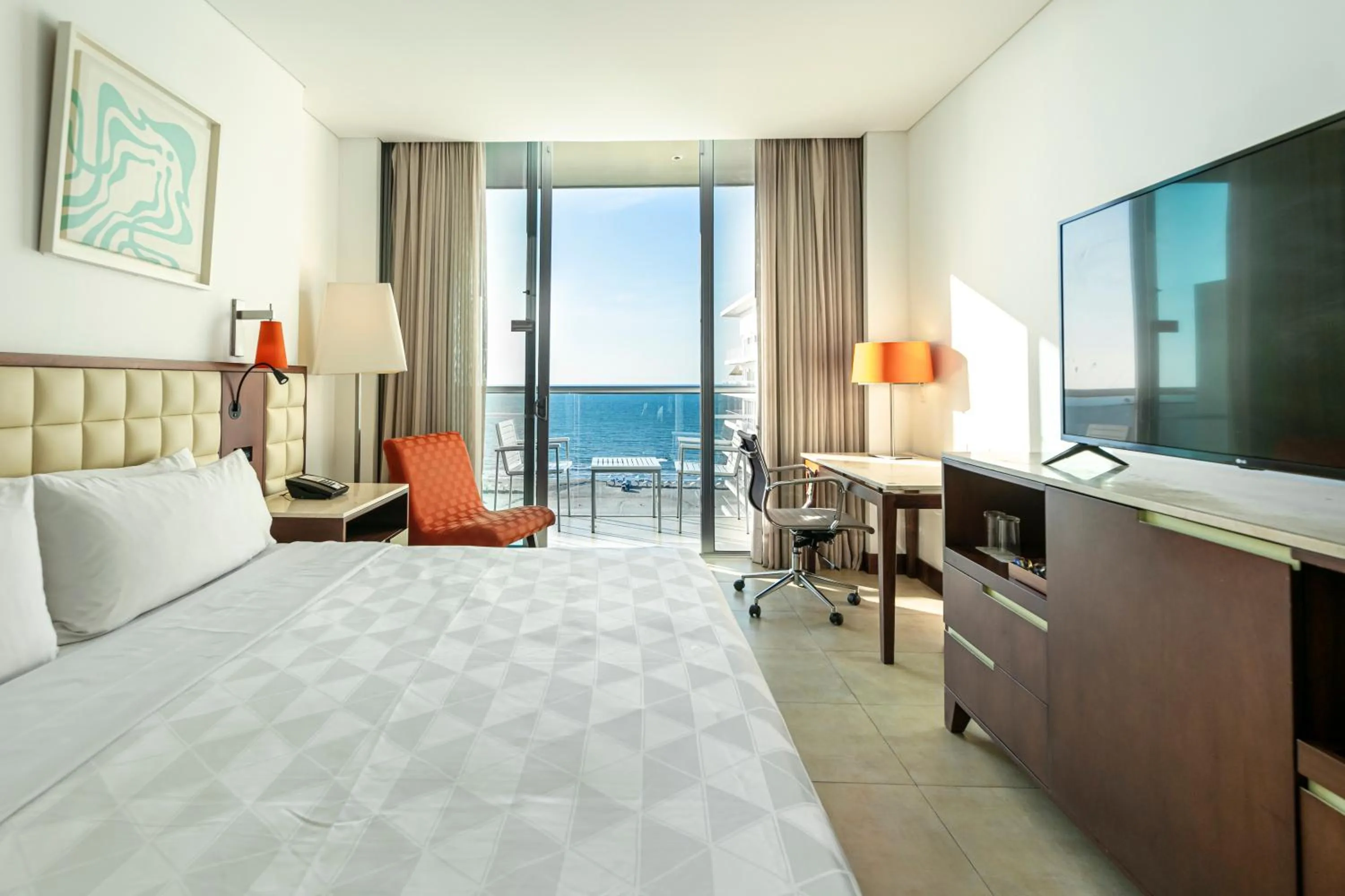 Bed in Holiday Inn Cartagena Morros by IHG