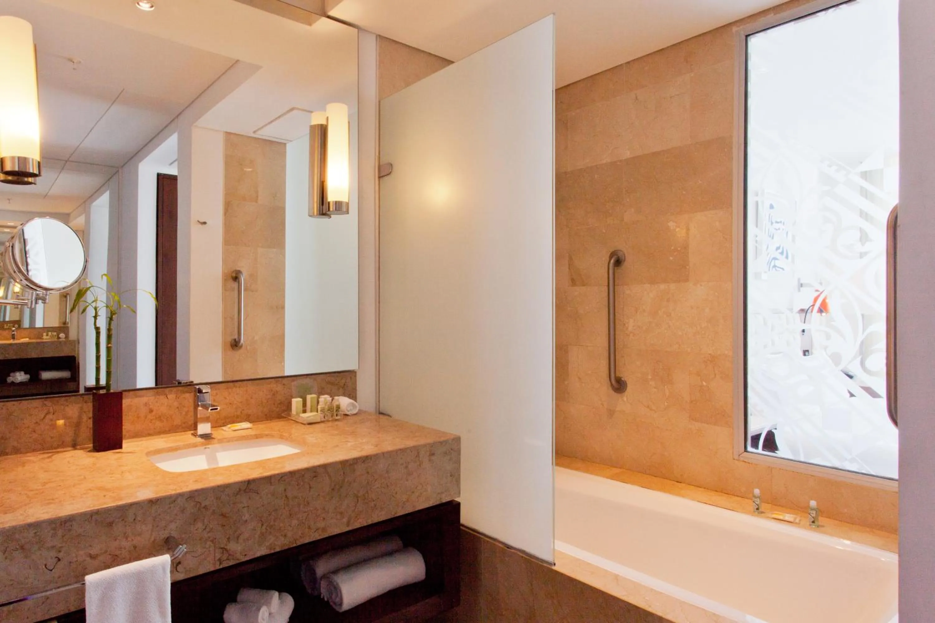 Bathroom in Holiday Inn Cartagena Morros by IHG