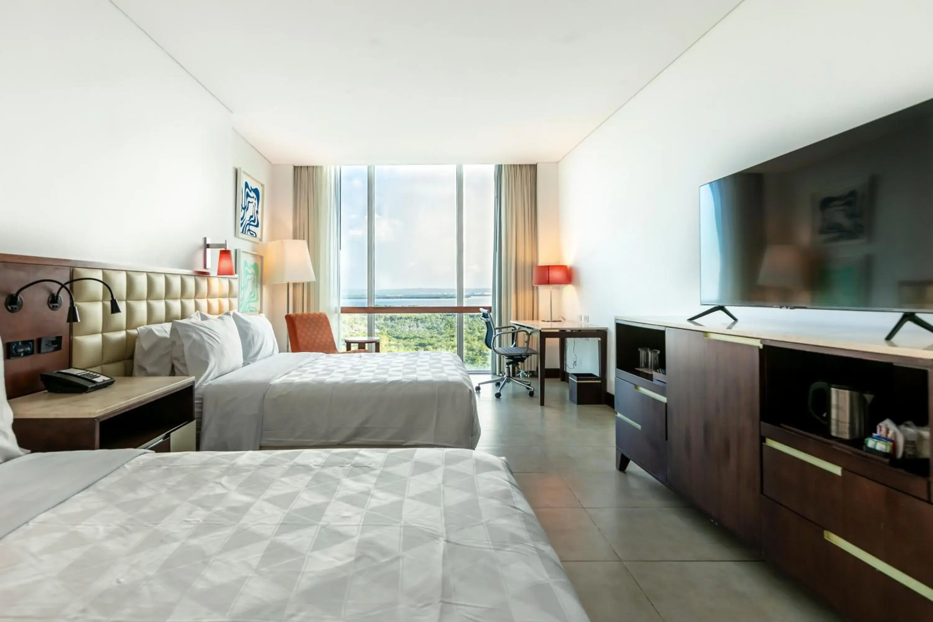 Photo of the whole room, Bed in Holiday Inn Cartagena Morros by IHG Photo of the whole room, Bed in Holiday Inn Cartagena Morros by IHG