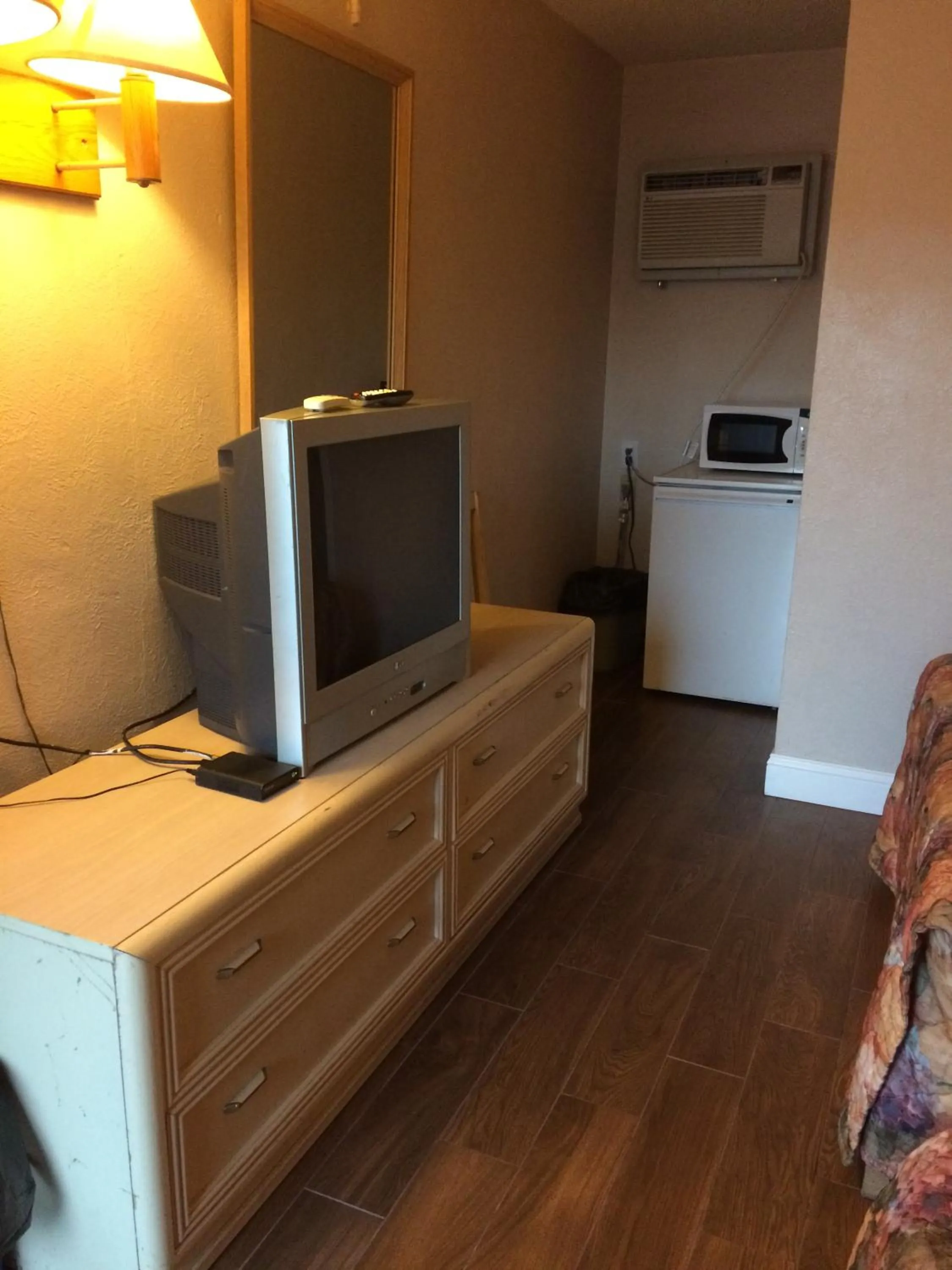 Decorative detail in Royal Court Motel