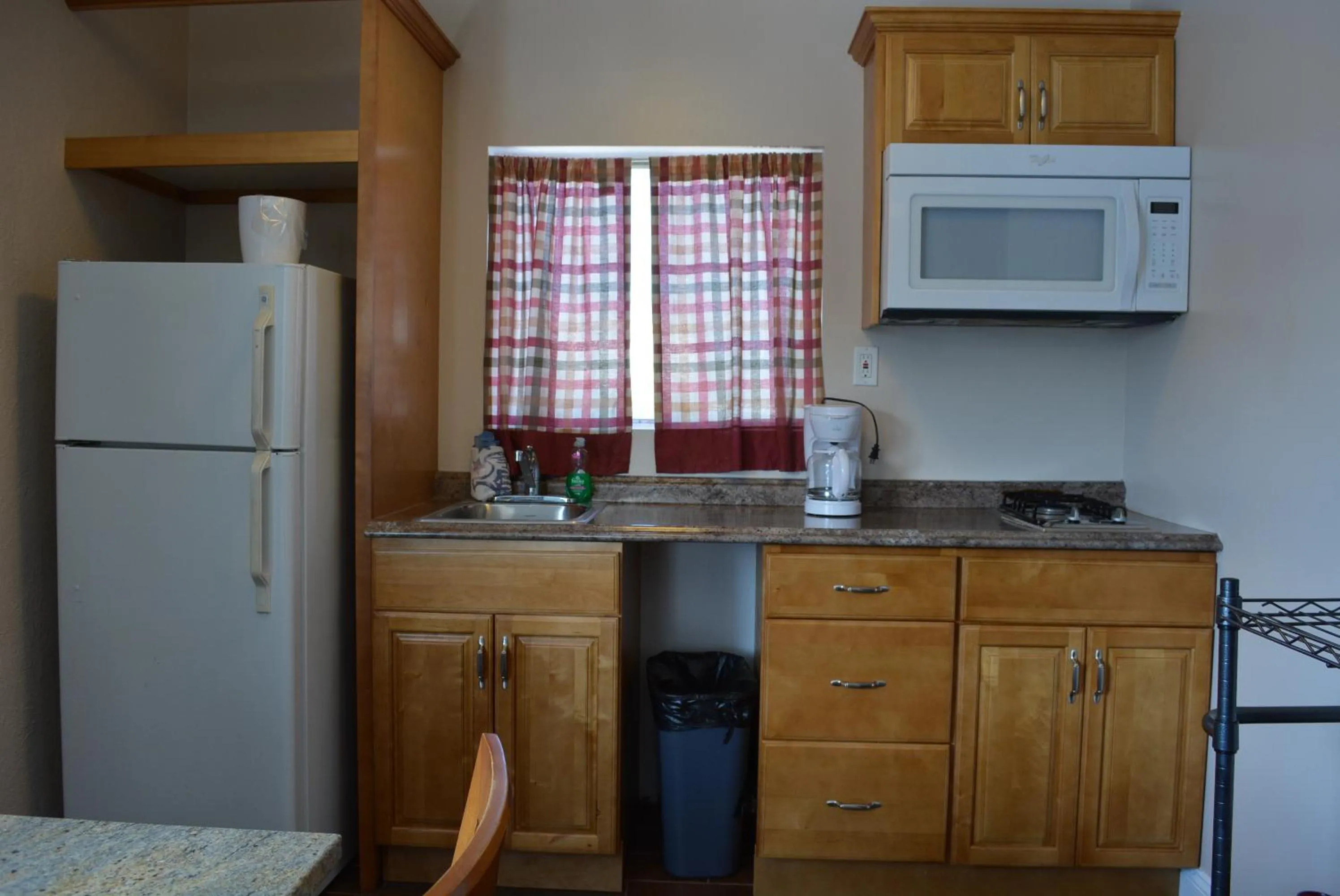 Dining area in Royal Court Motel