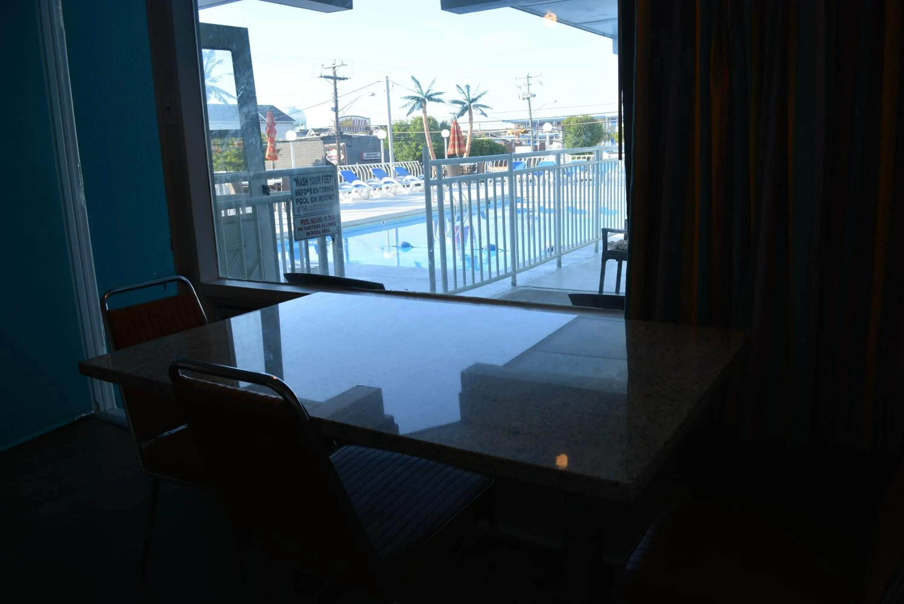 Day in Royal Court Motel