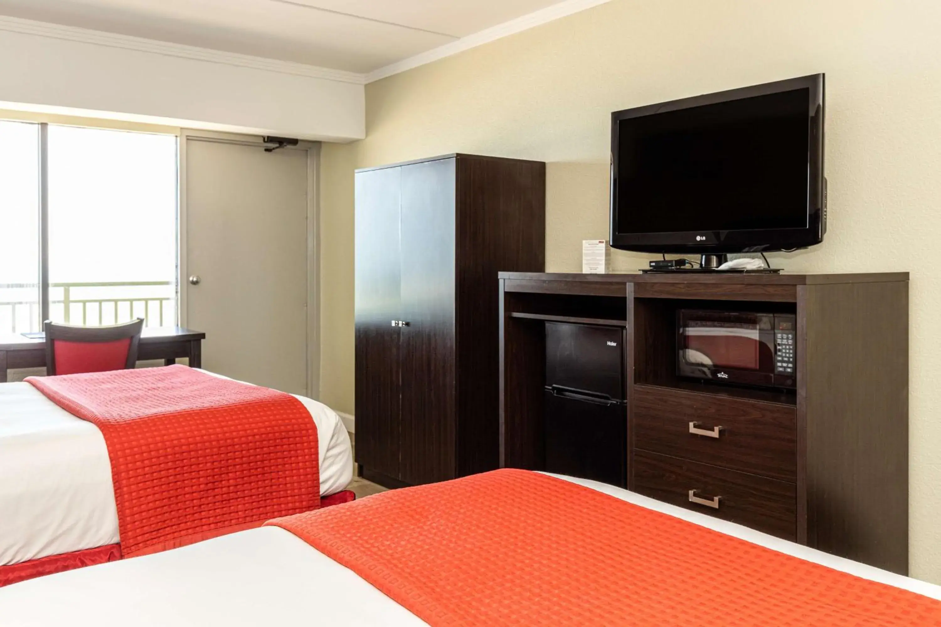 Photo of the whole room, Bed in Sandcastle Resort Photo of the whole room, Bed in Sandcastle Resort