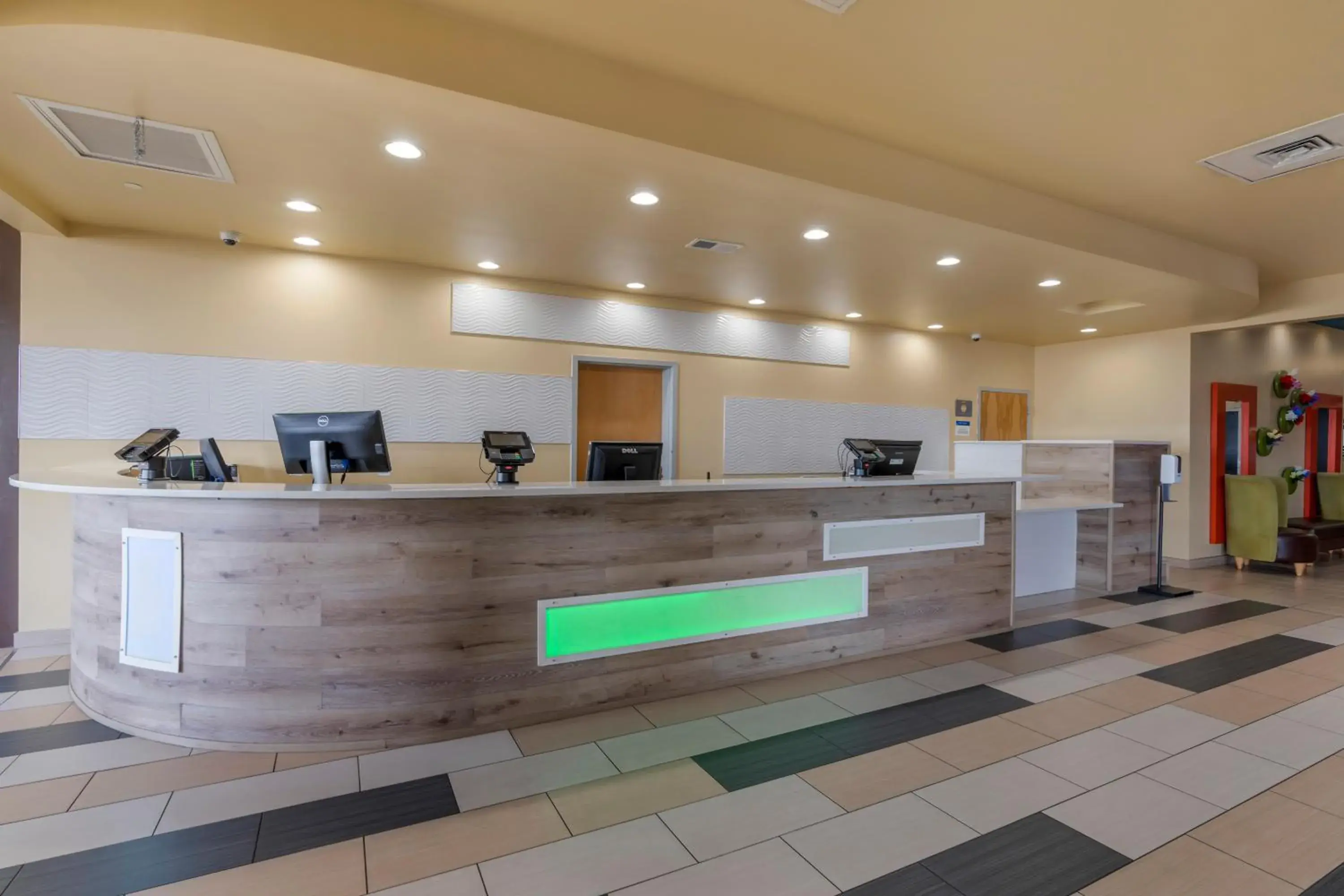 Property building in Sandcastle Resort Property building in Sandcastle Resort