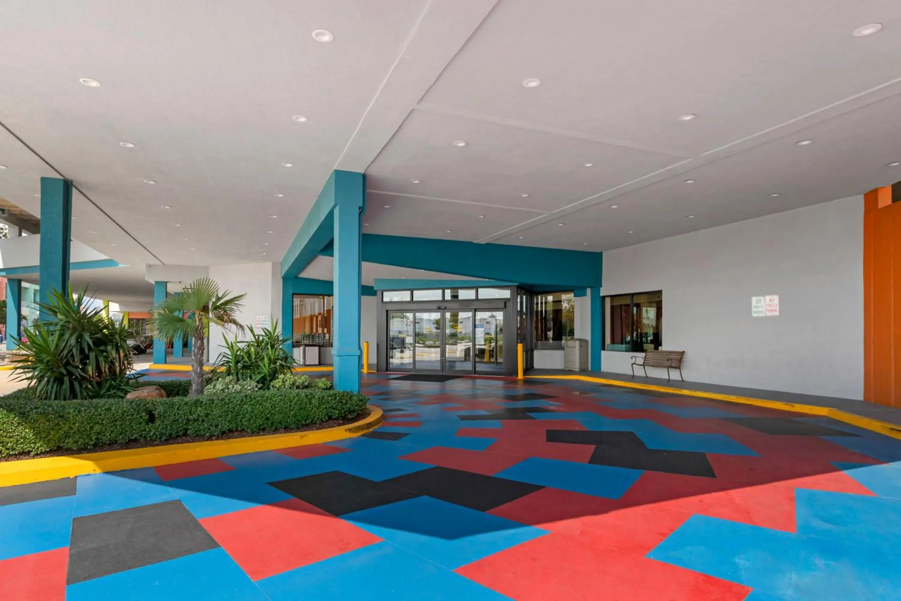 Property building in Sandcastle Resort Property building in Sandcastle Resort