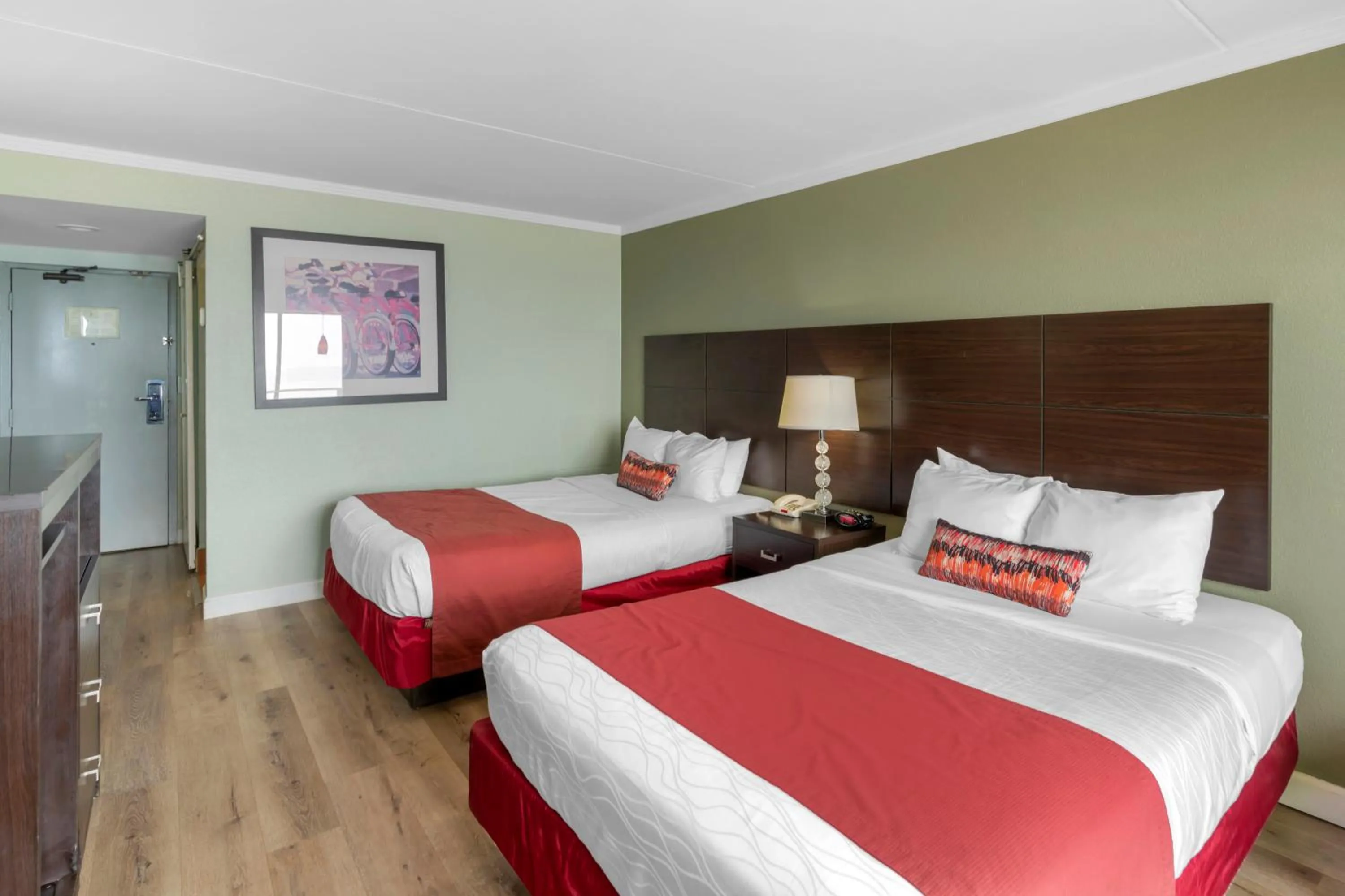 Bed in Sandcastle Resort