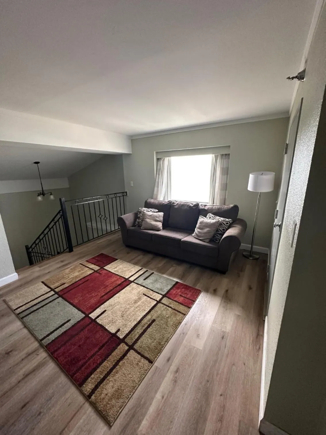 Seating area, Bed in Sandcastle Resort