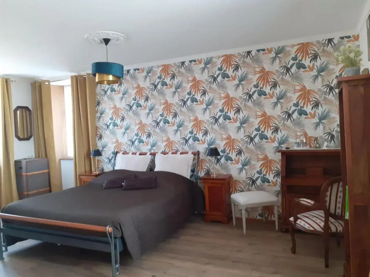 Double Room in La Maison De La Fontaine, Le Beny Bocage Double Room in La Maison De La Fontaine, Le Beny Bocage