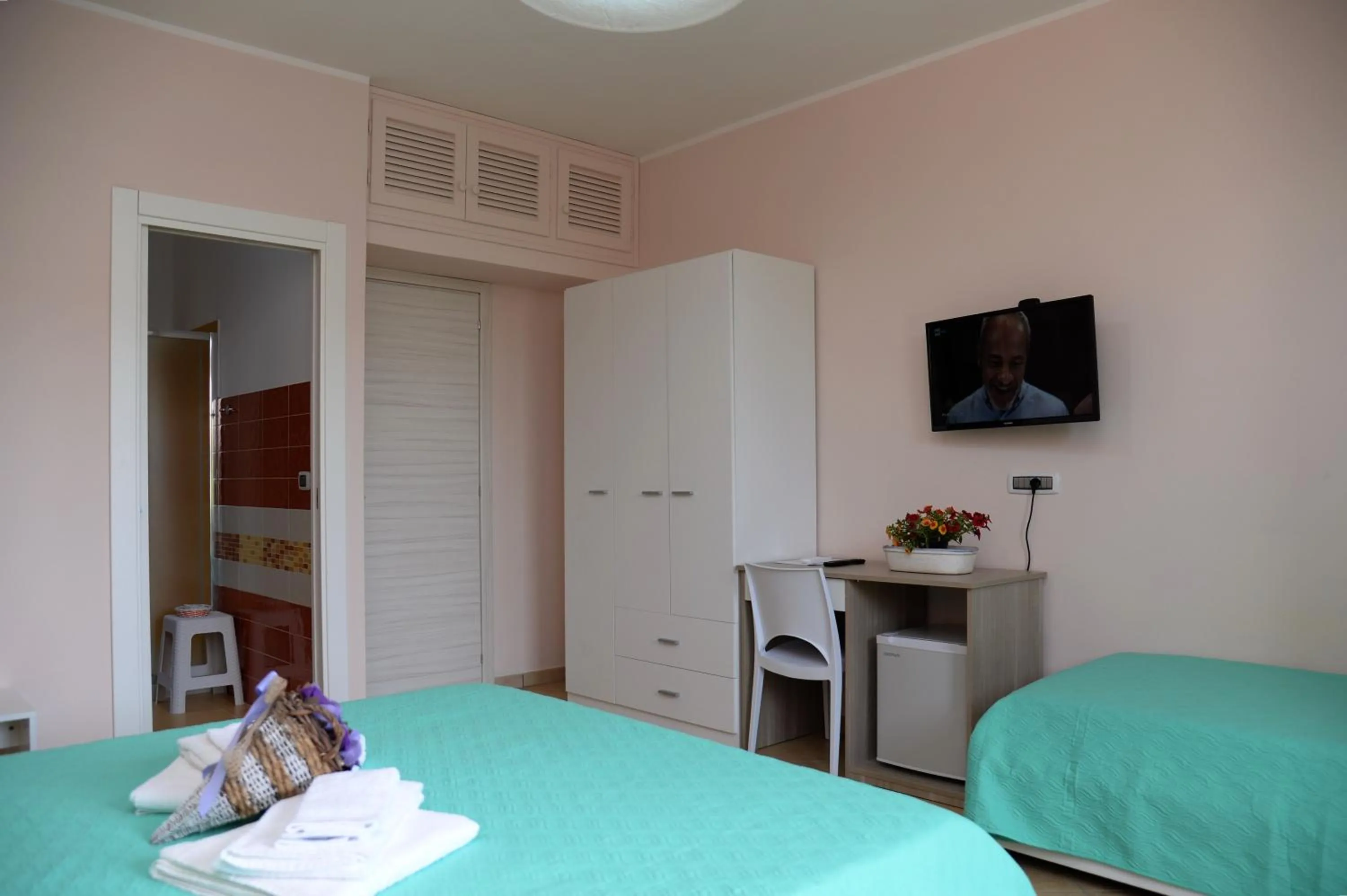 Photo of the whole room, Bed in B&B Valeri