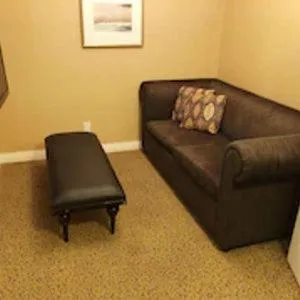 Bedroom in Oak Bay Beach Hotel