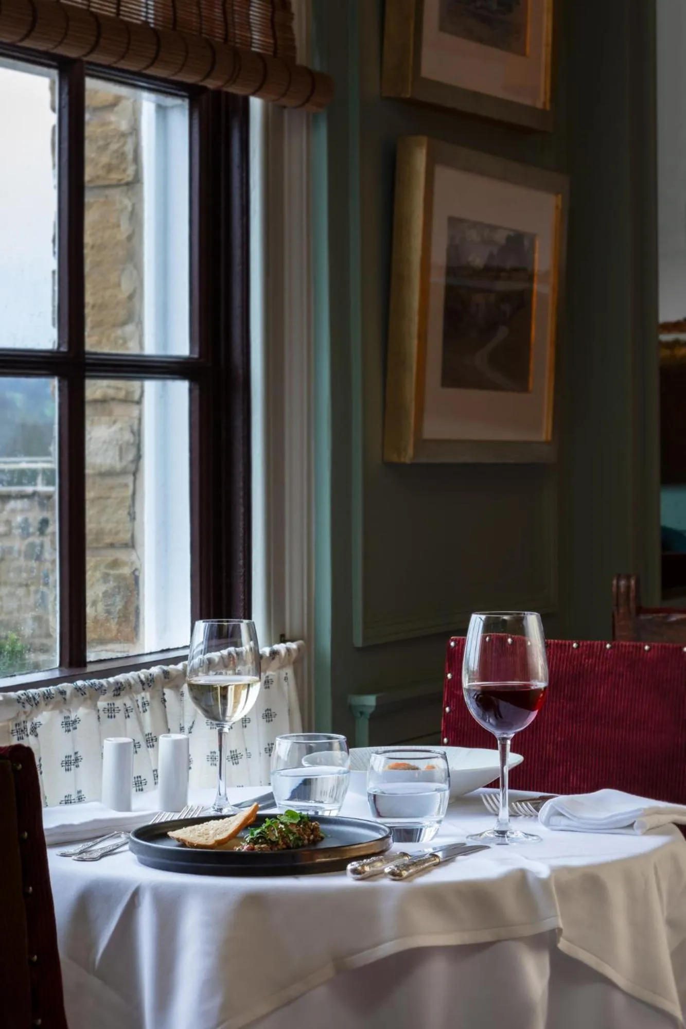 Restaurant/places to eat in Cavendish Hotel