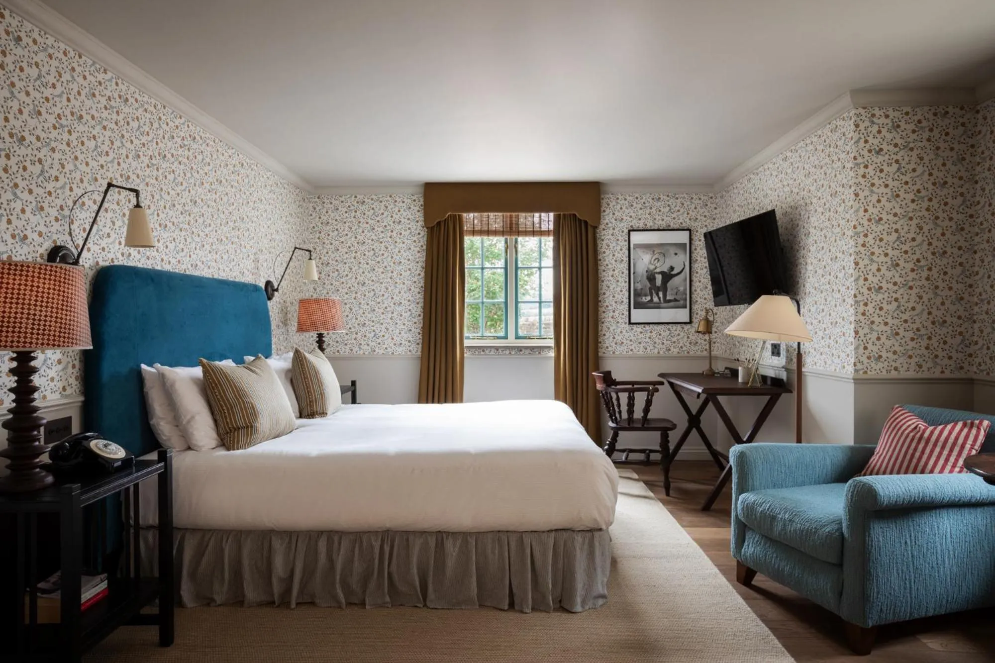 Bedroom, Bed in Cavendish Hotel